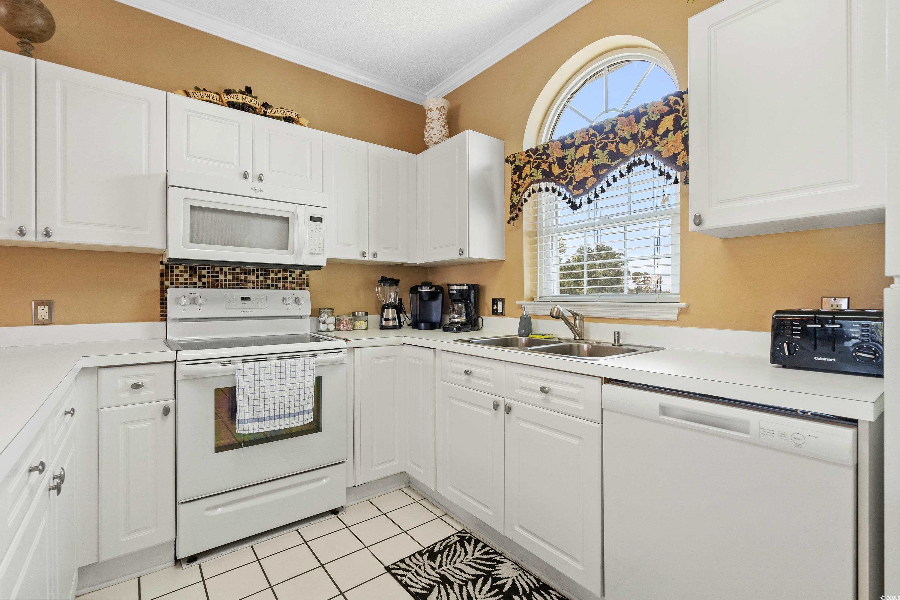 4868 Dahlia Ct. Unit: 305
