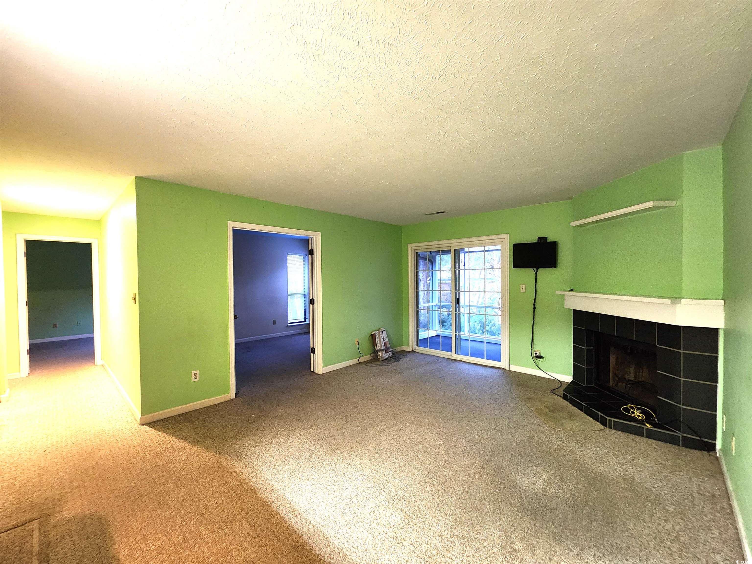 900 Courtyard Dr. Unit: L-4