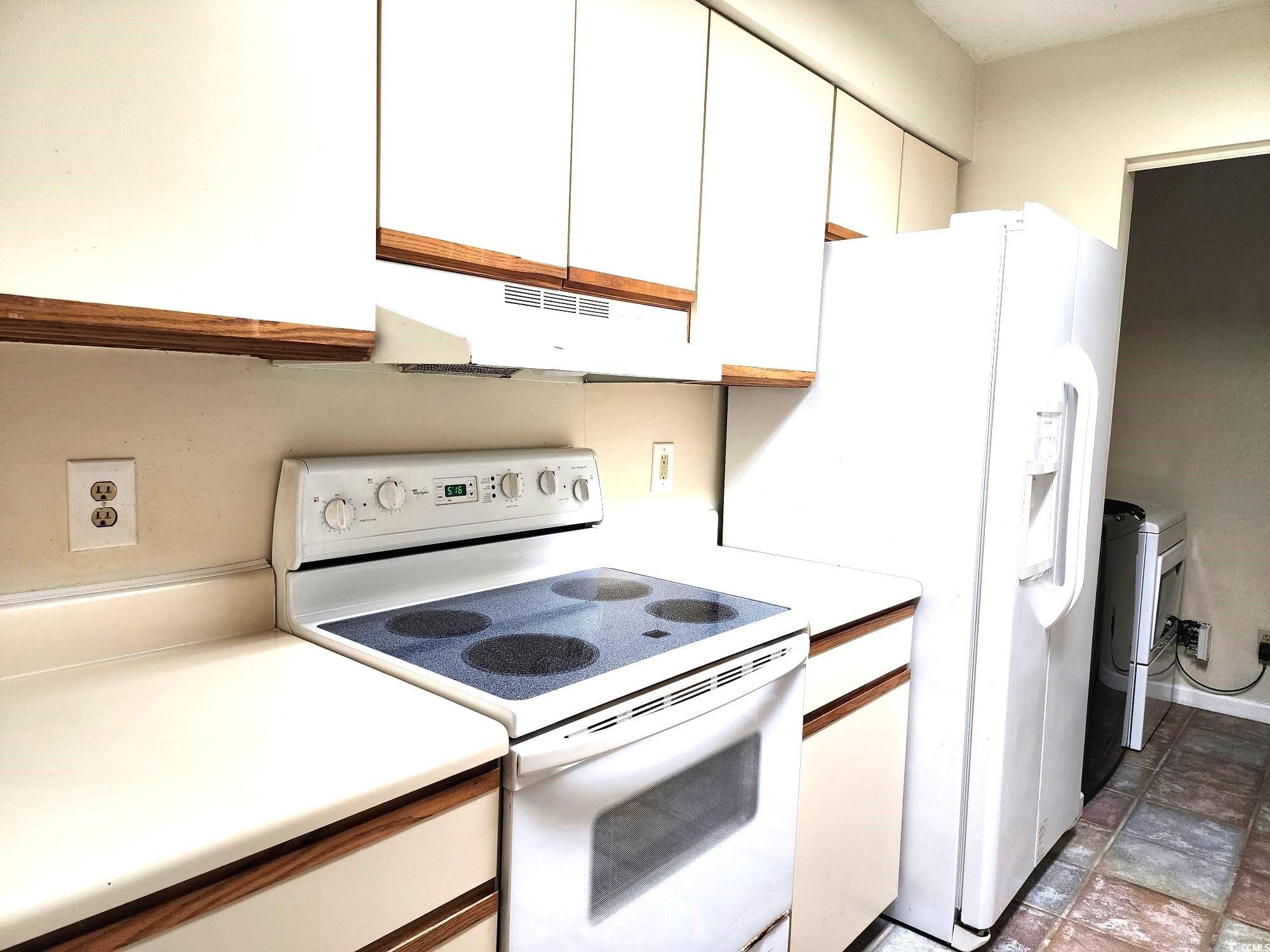900 Courtyard Dr. Unit: L-4