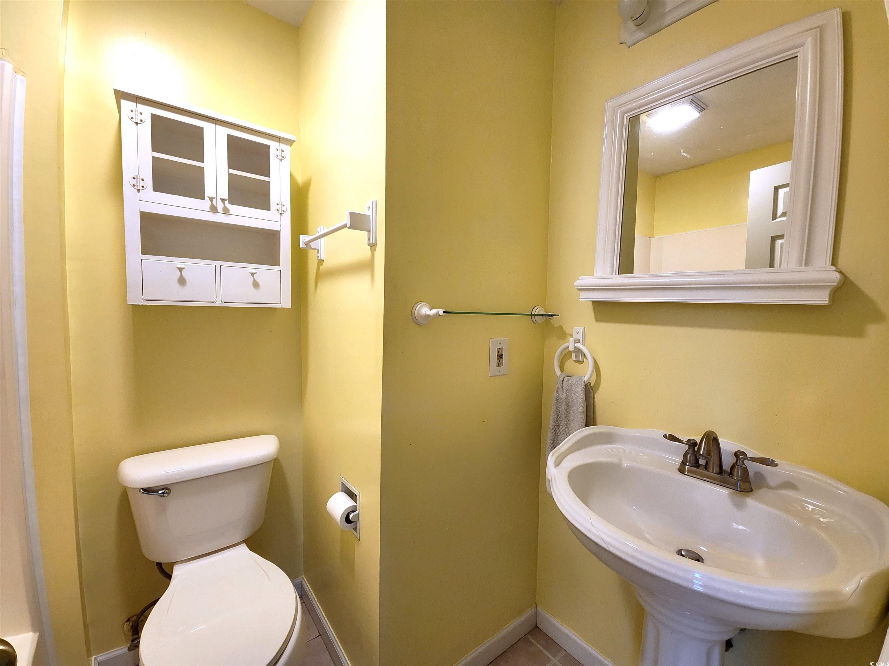 900 Courtyard Dr. Unit: L-4