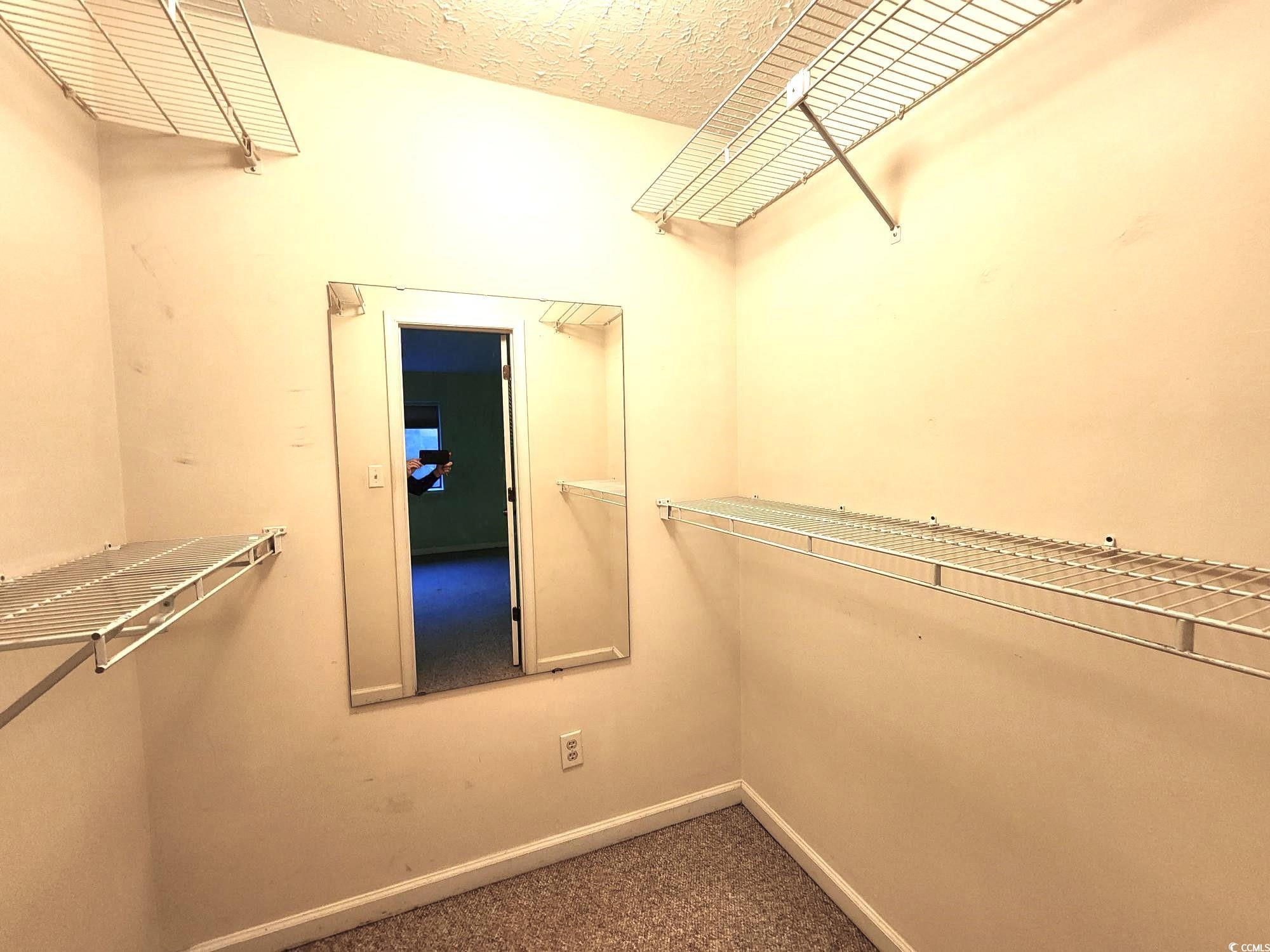 900 Courtyard Dr. Unit: L-4
