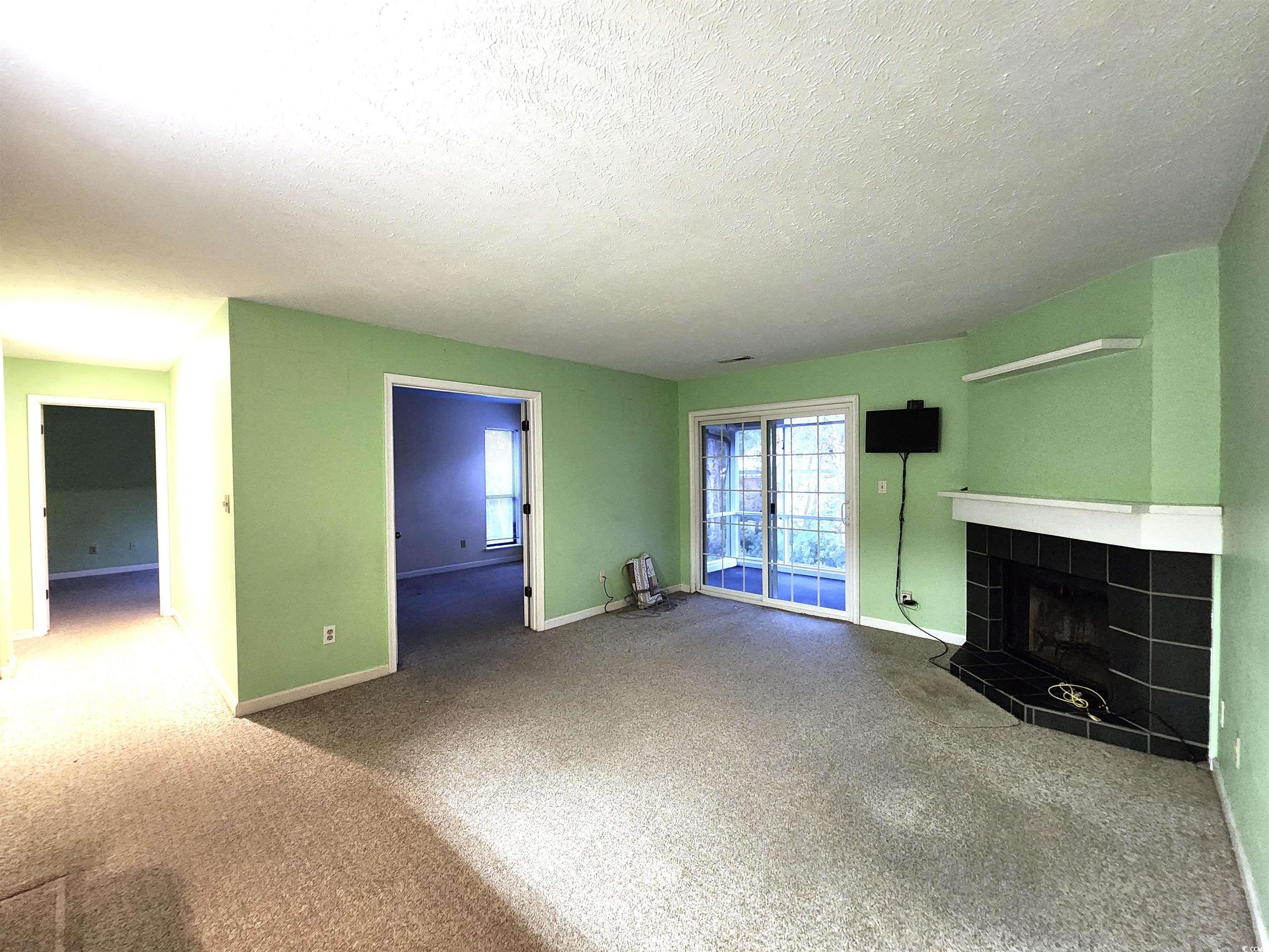 900 Courtyard Dr. Unit: L-4