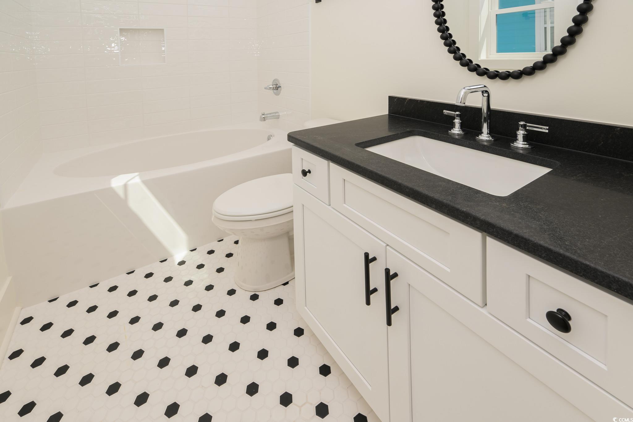 1211-A N Waccamaw Dr.