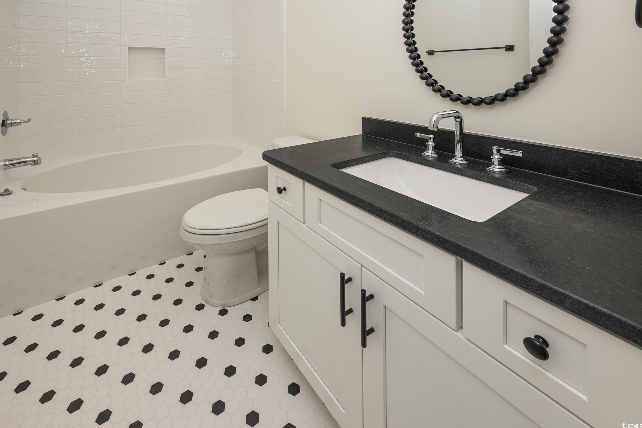1211-A N Waccamaw Dr.
