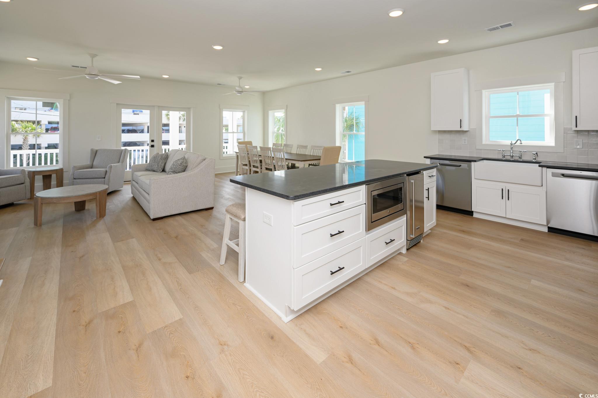1211-A N Waccamaw Dr.
