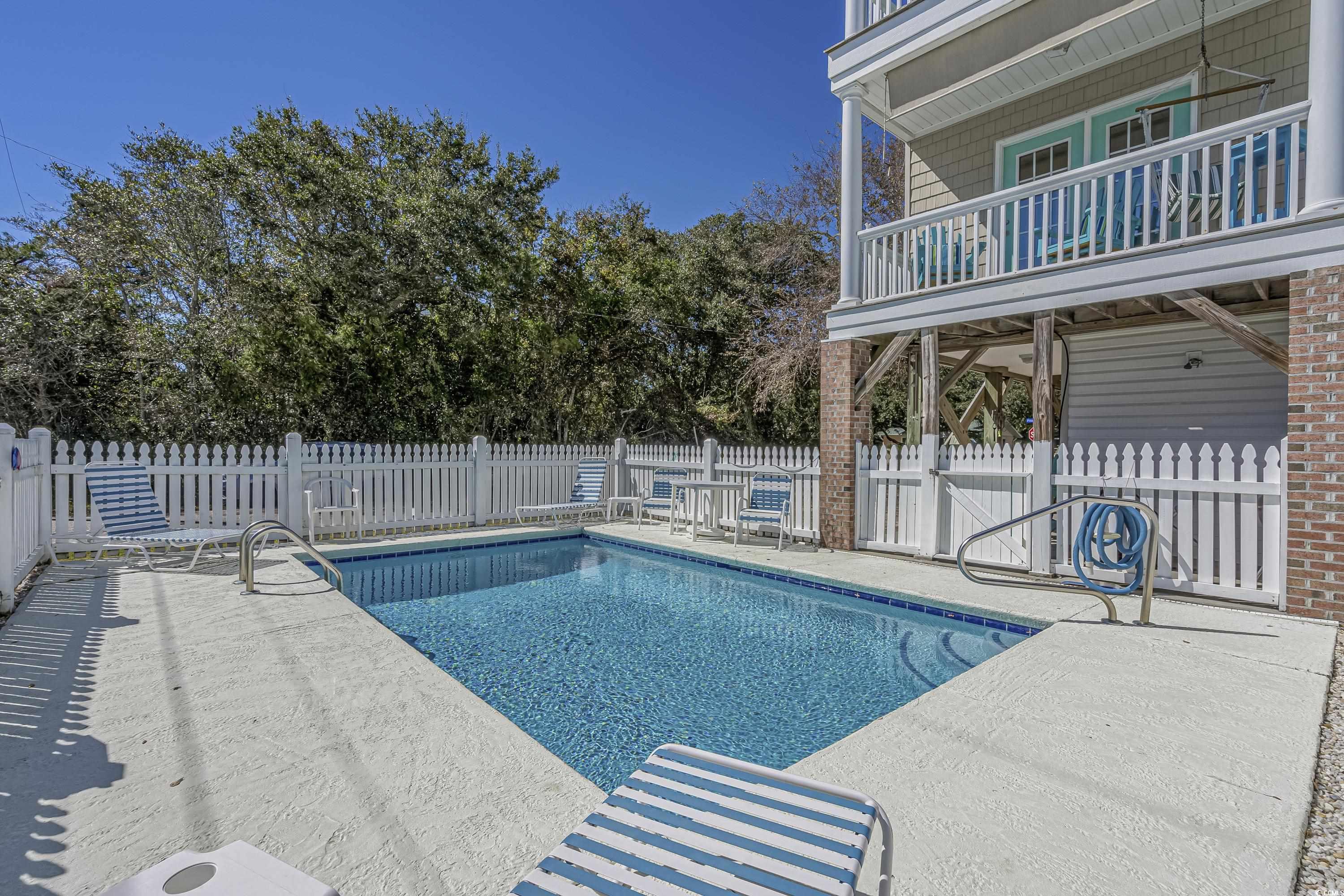 21B Pinewood Dr. S