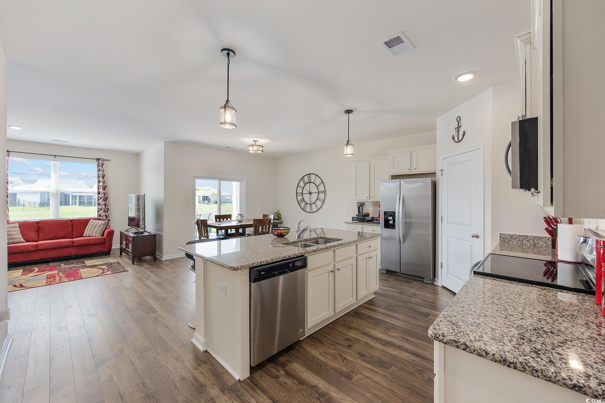 2715 Zenith Way
