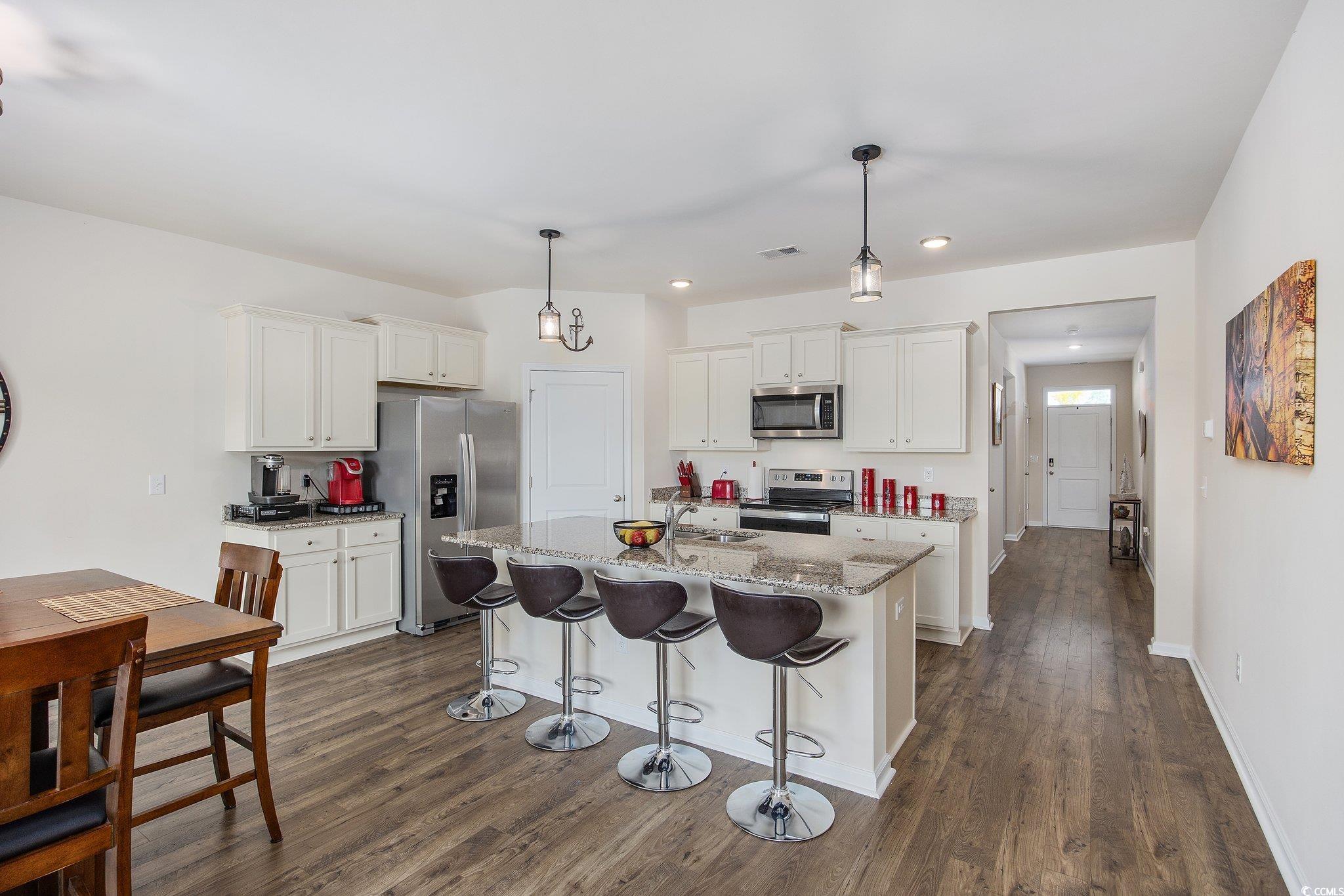 2715 Zenith Way