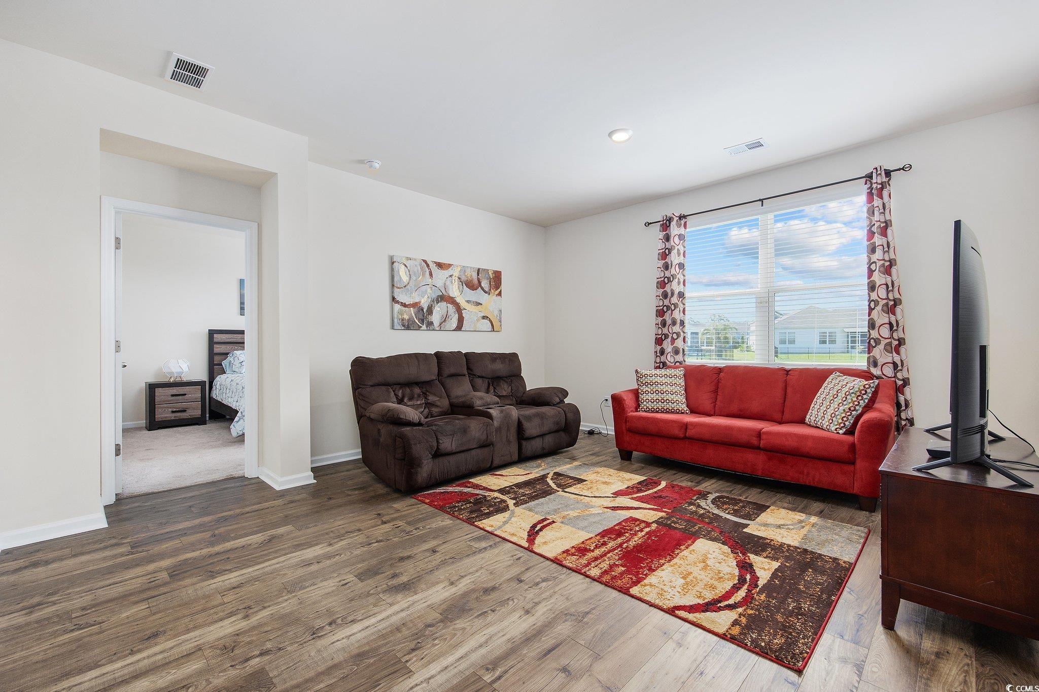 2715 Zenith Way