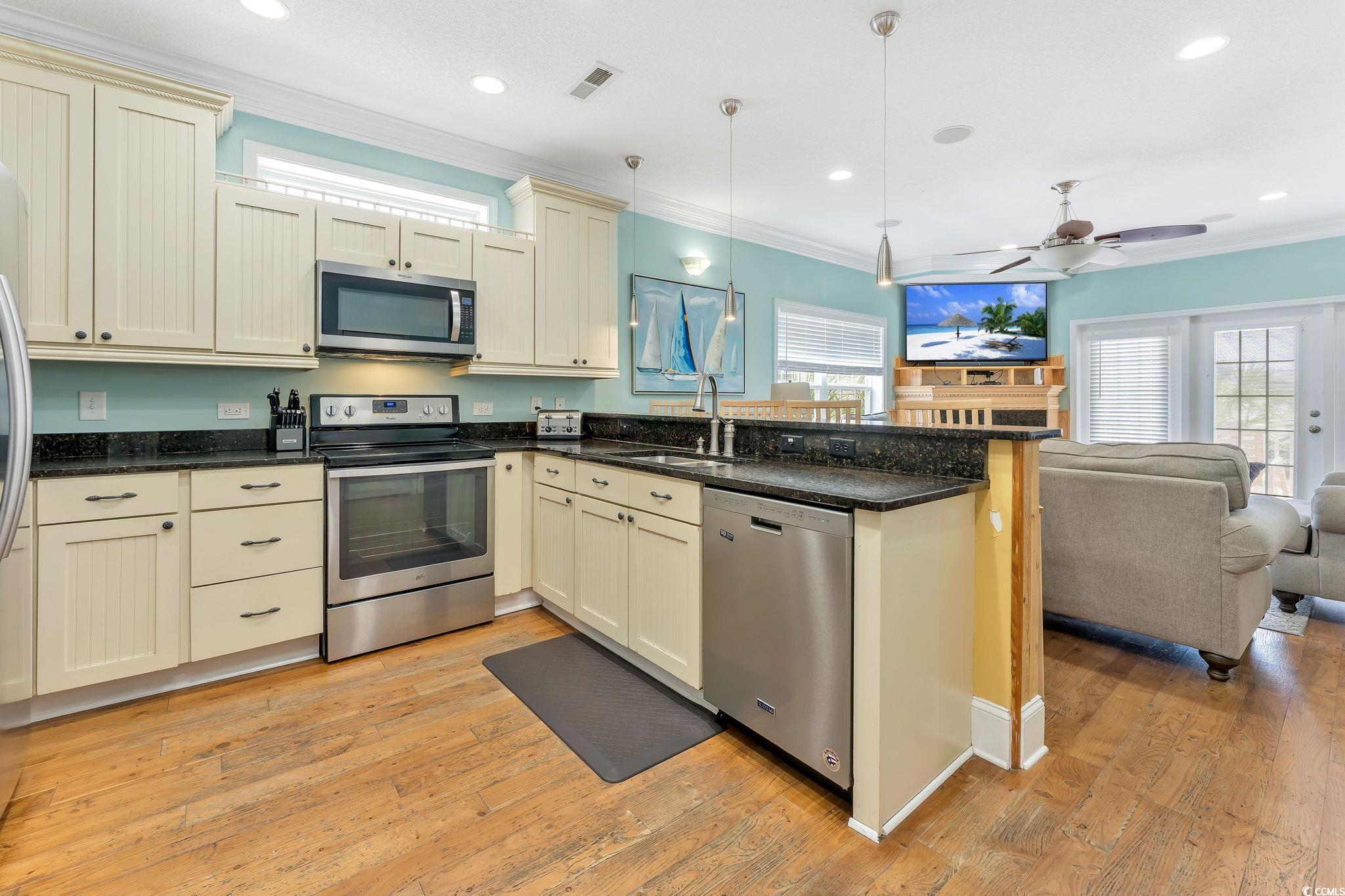 601 N Waccamaw Dr.