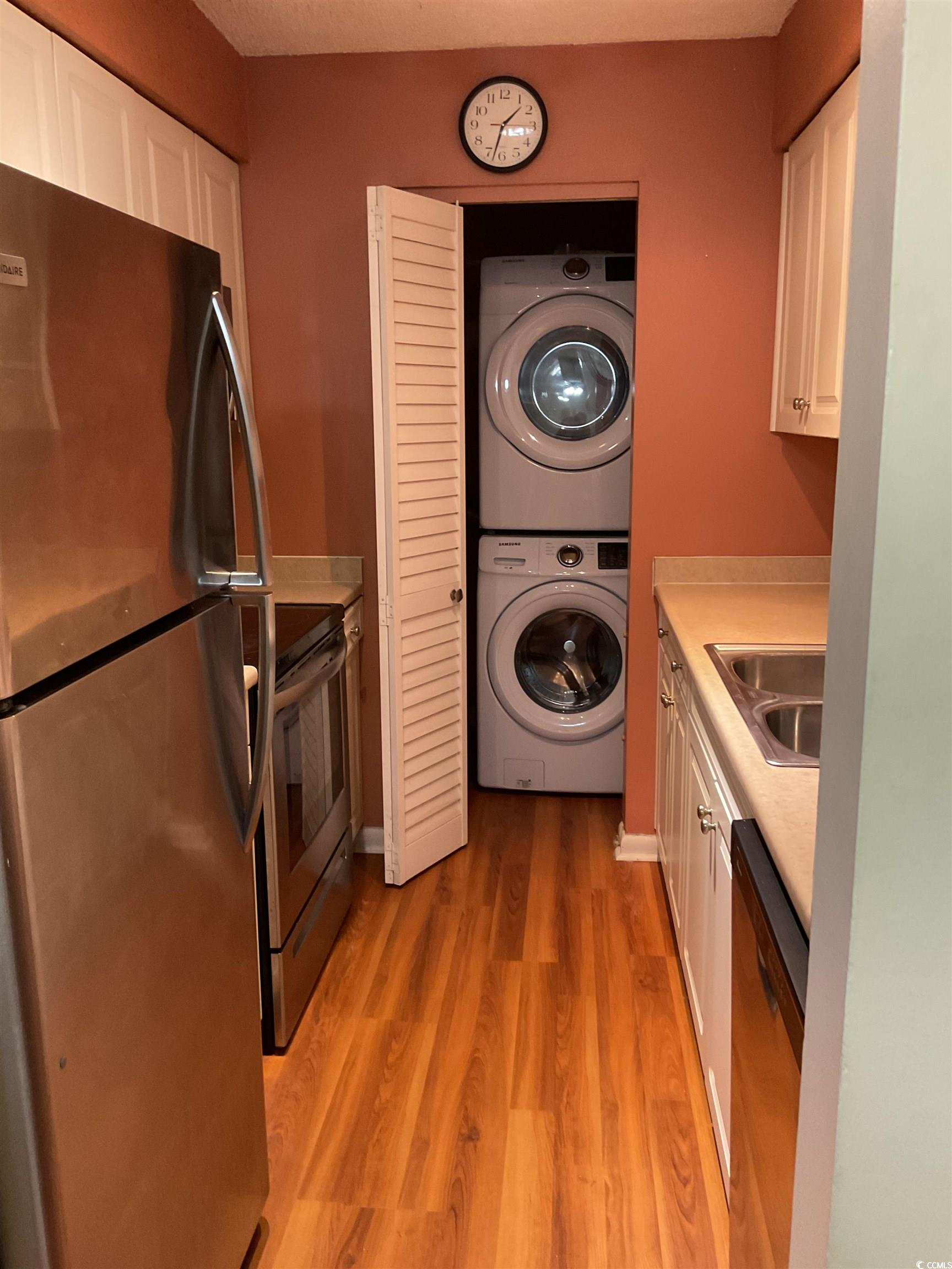 950 Forestbrook Rd. Unit: D4