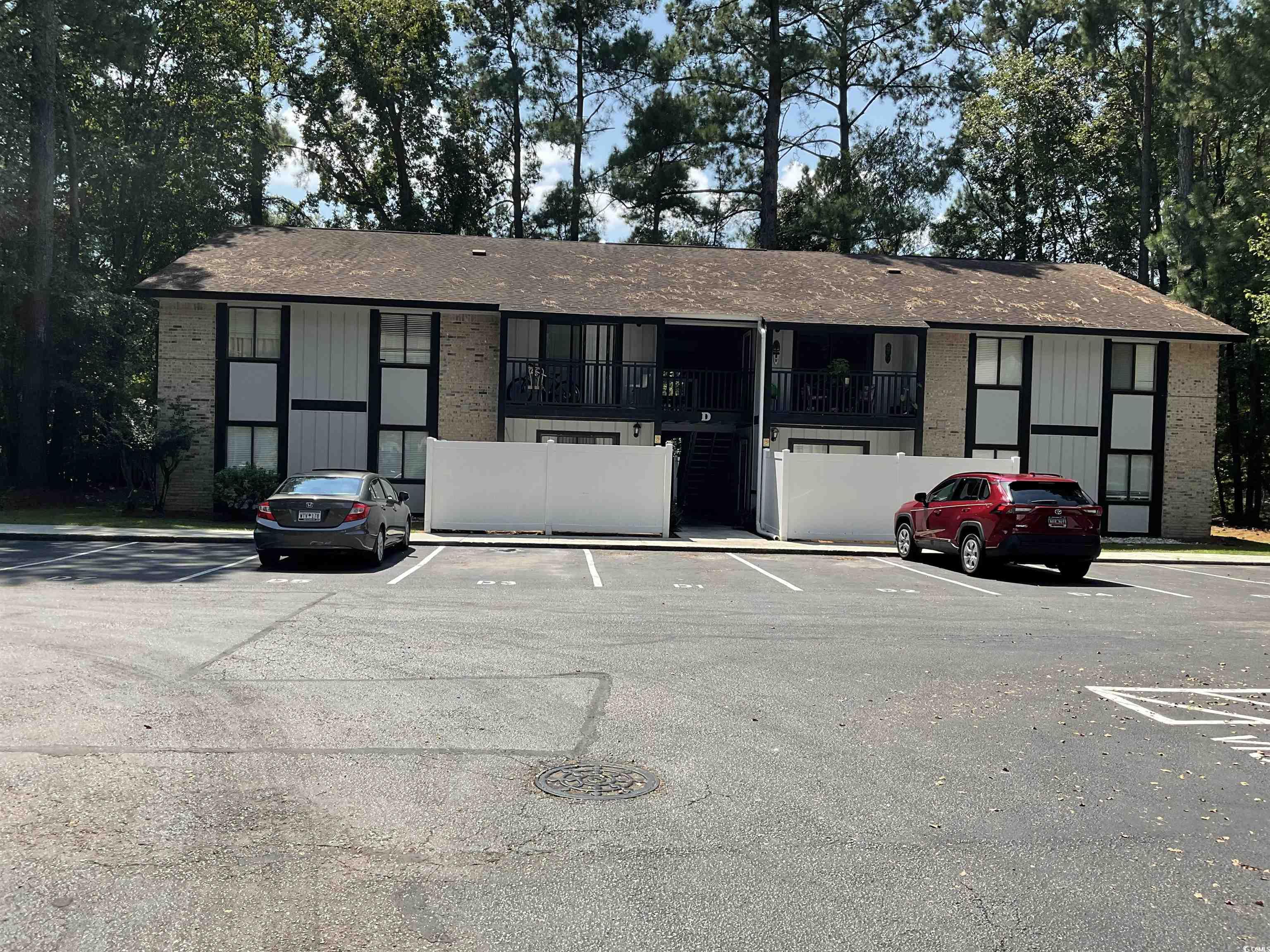 950 Forestbrook Rd. Unit: D4