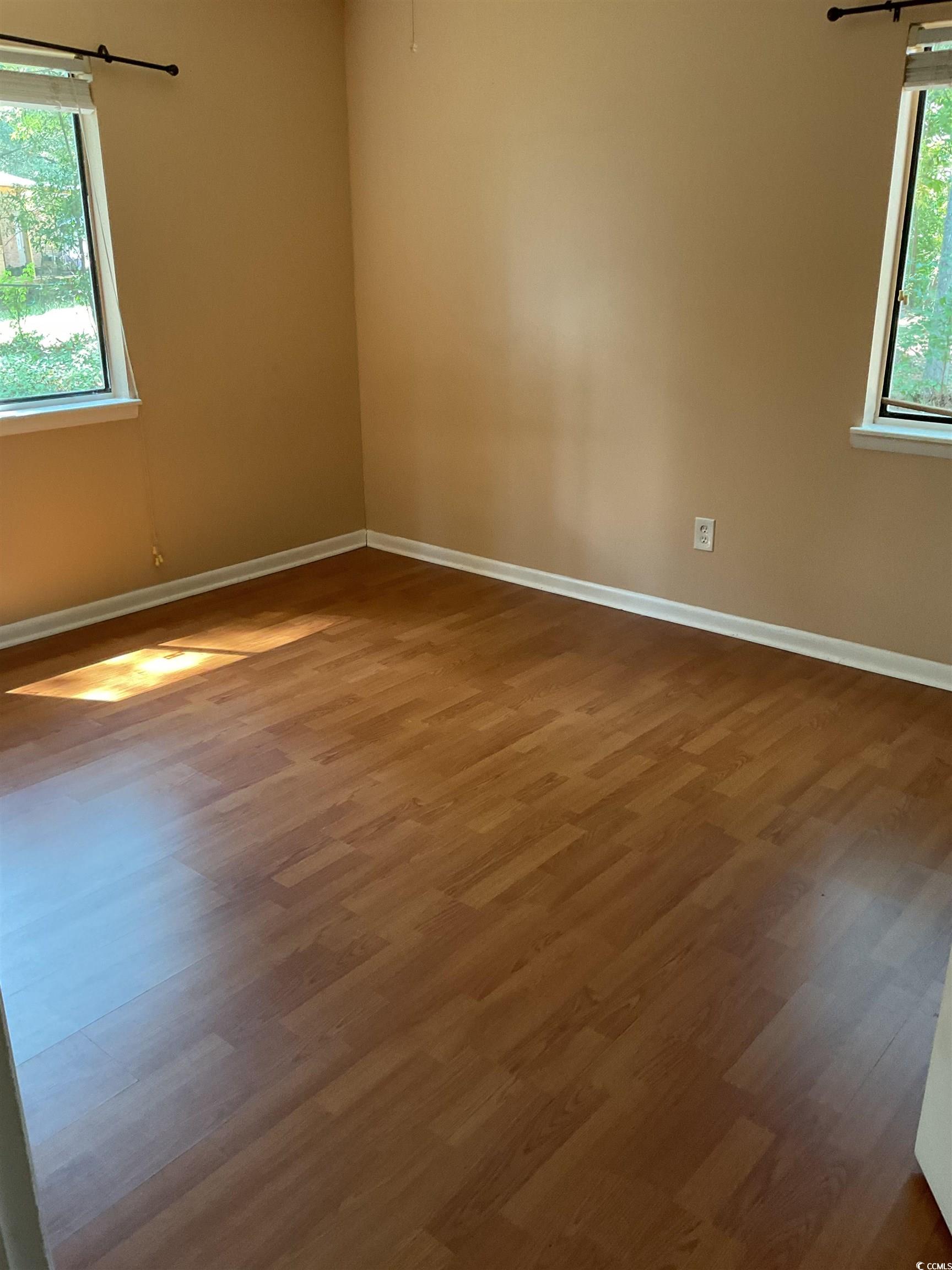 950 Forestbrook Rd. Unit: D4