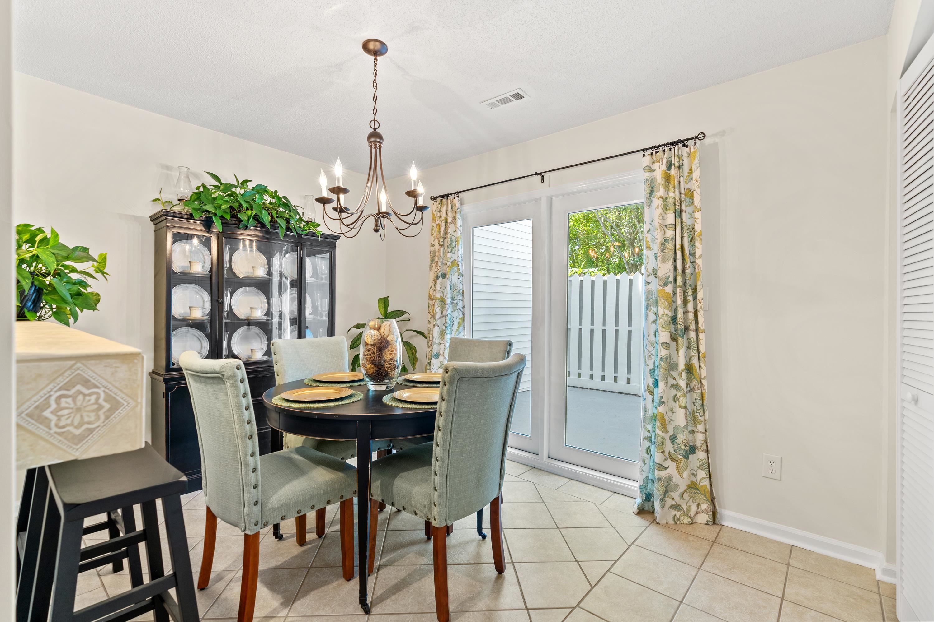 2925 Carriage Row Ln. Unit: 236