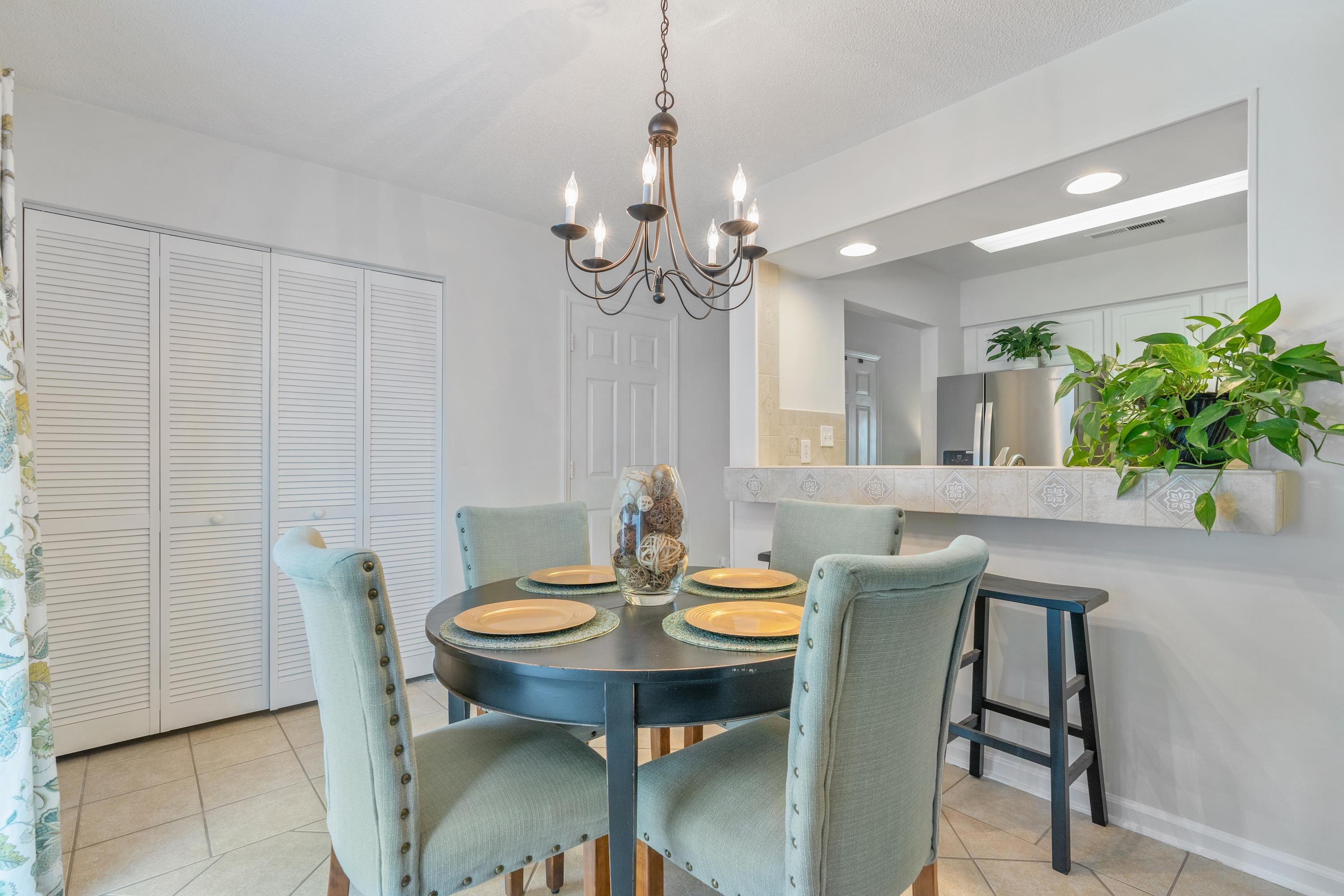 2925 Carriage Row Ln. Unit: 236