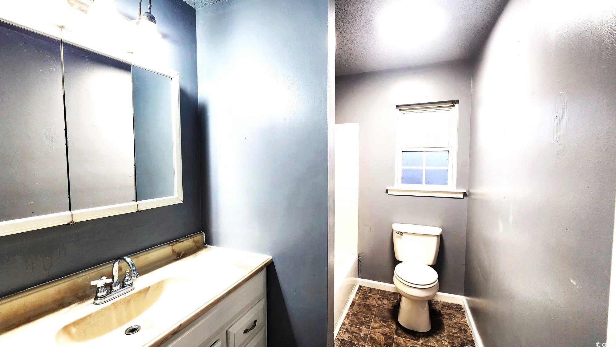 618 35th Ave. N Unit: C