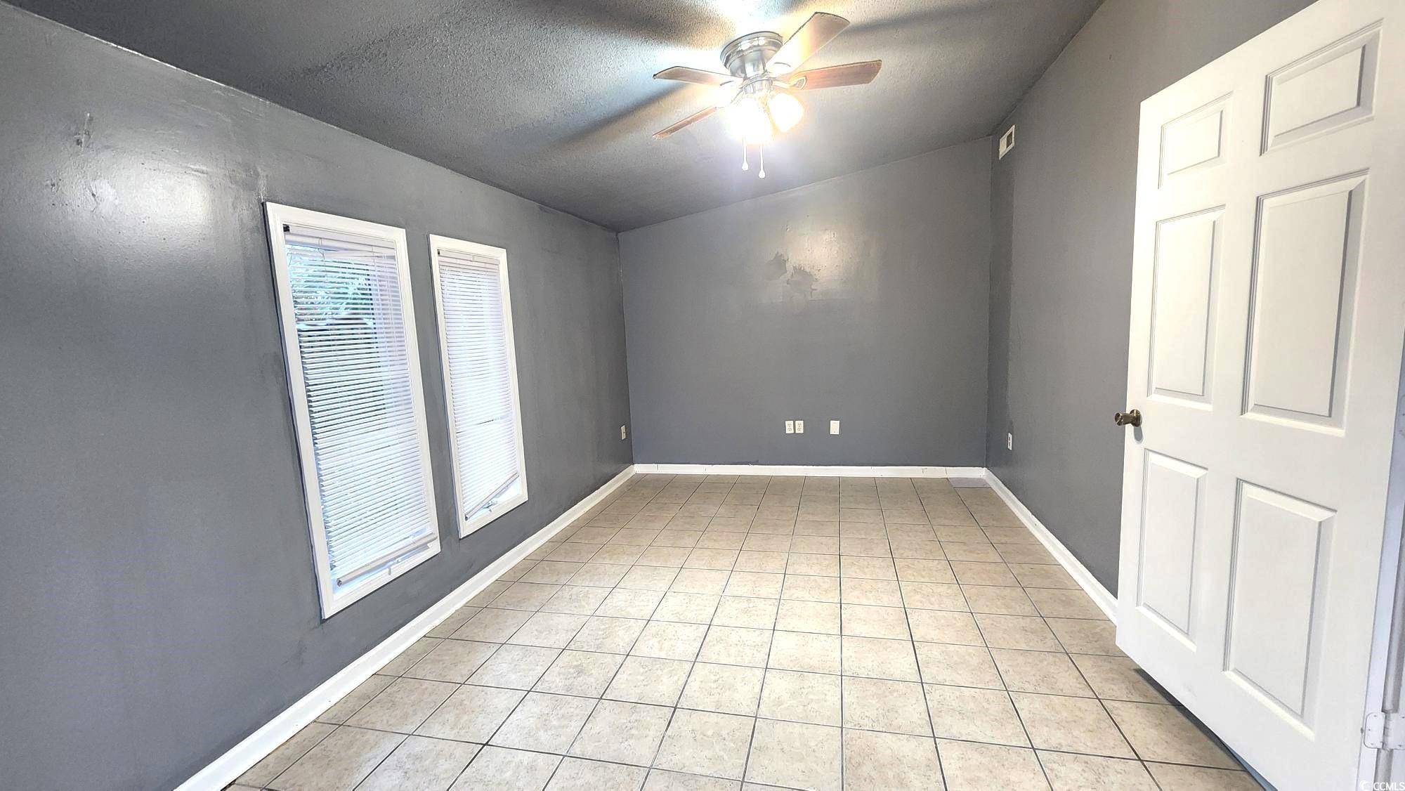 618 35th Ave. N Unit: C