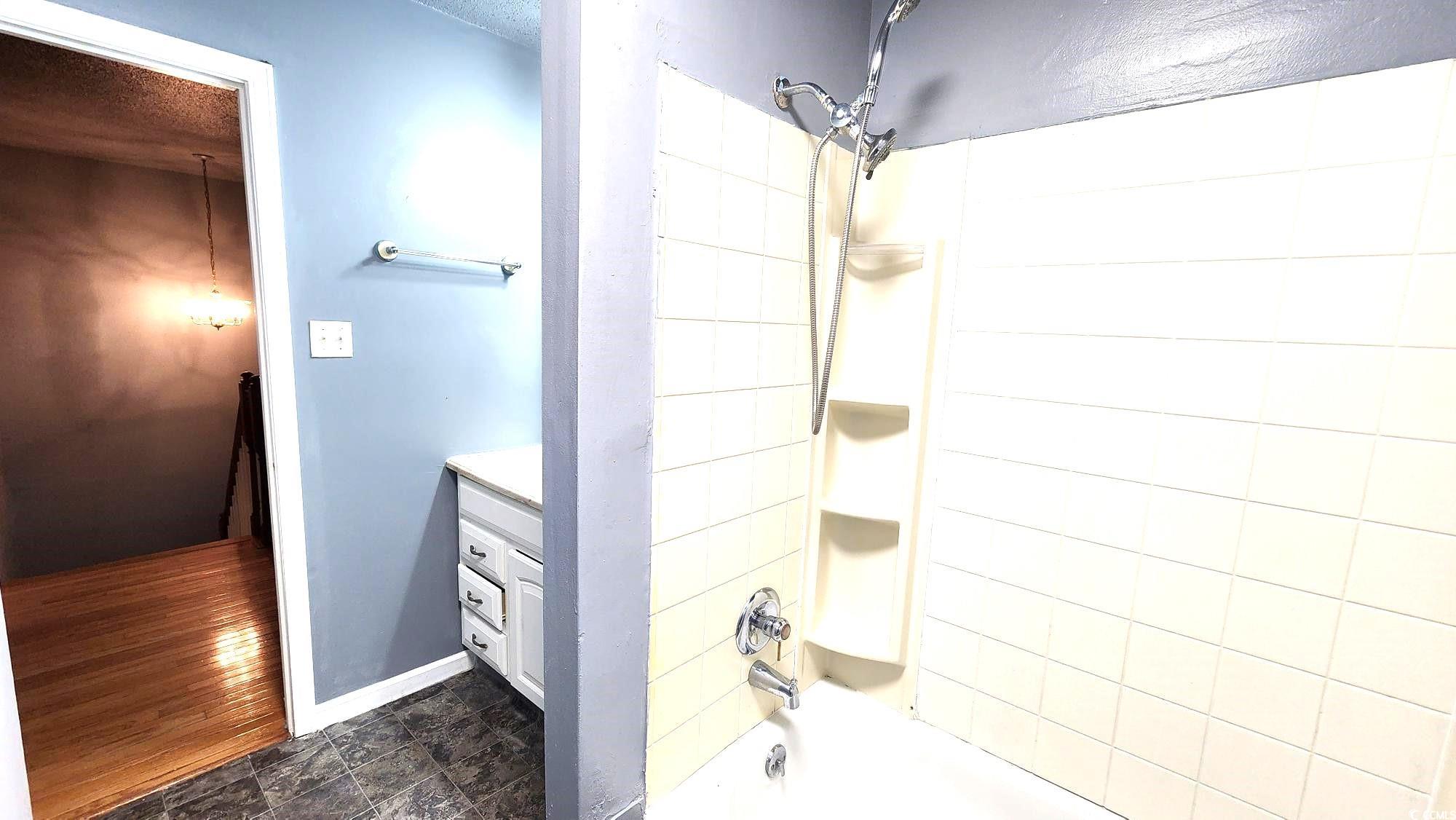 618 35th Ave. N Unit: C