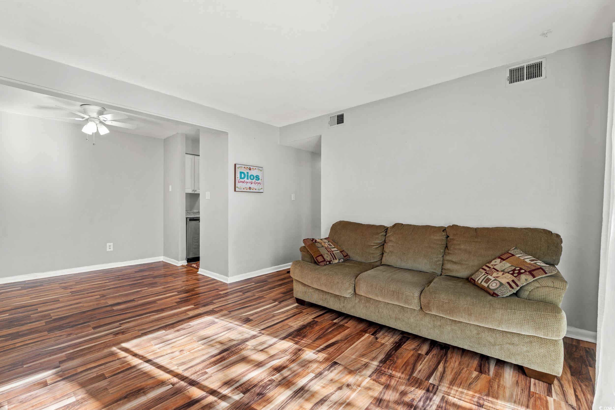 950 Forestbrook Rd. Unit: D3