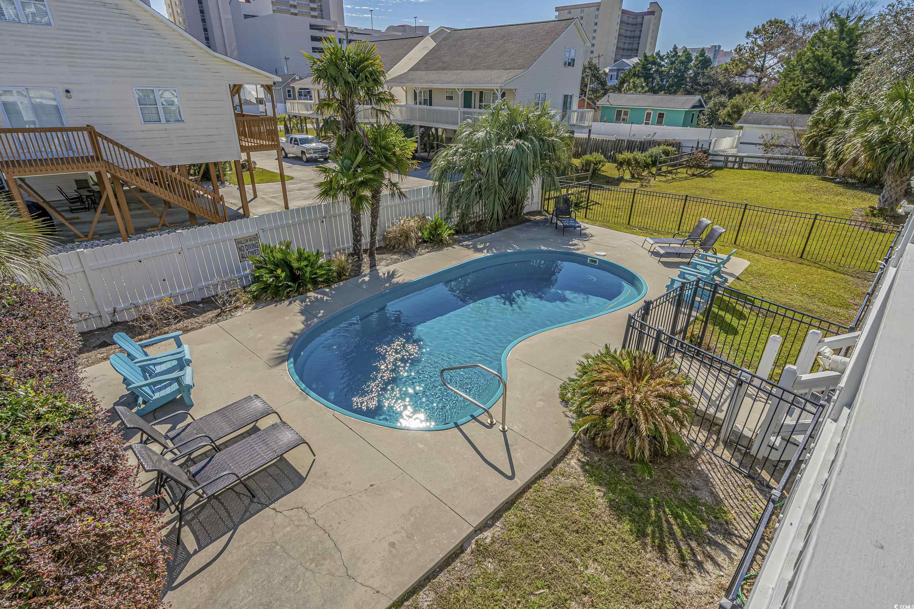 1613 Havens Dr.