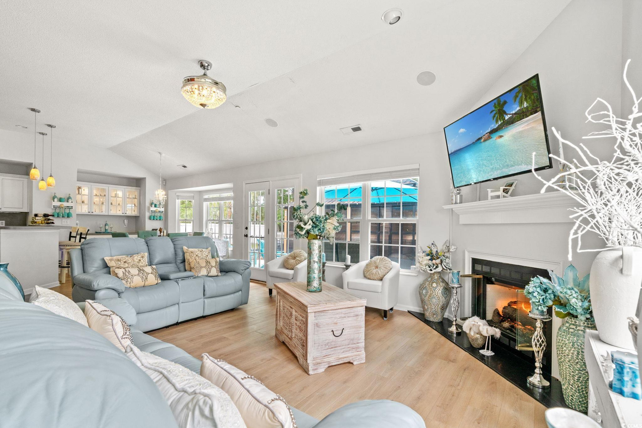 3872 Camden Dr.