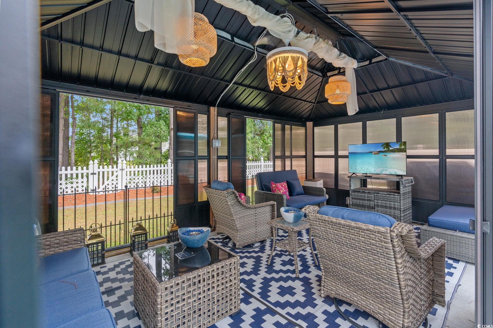 3872 Camden Dr.