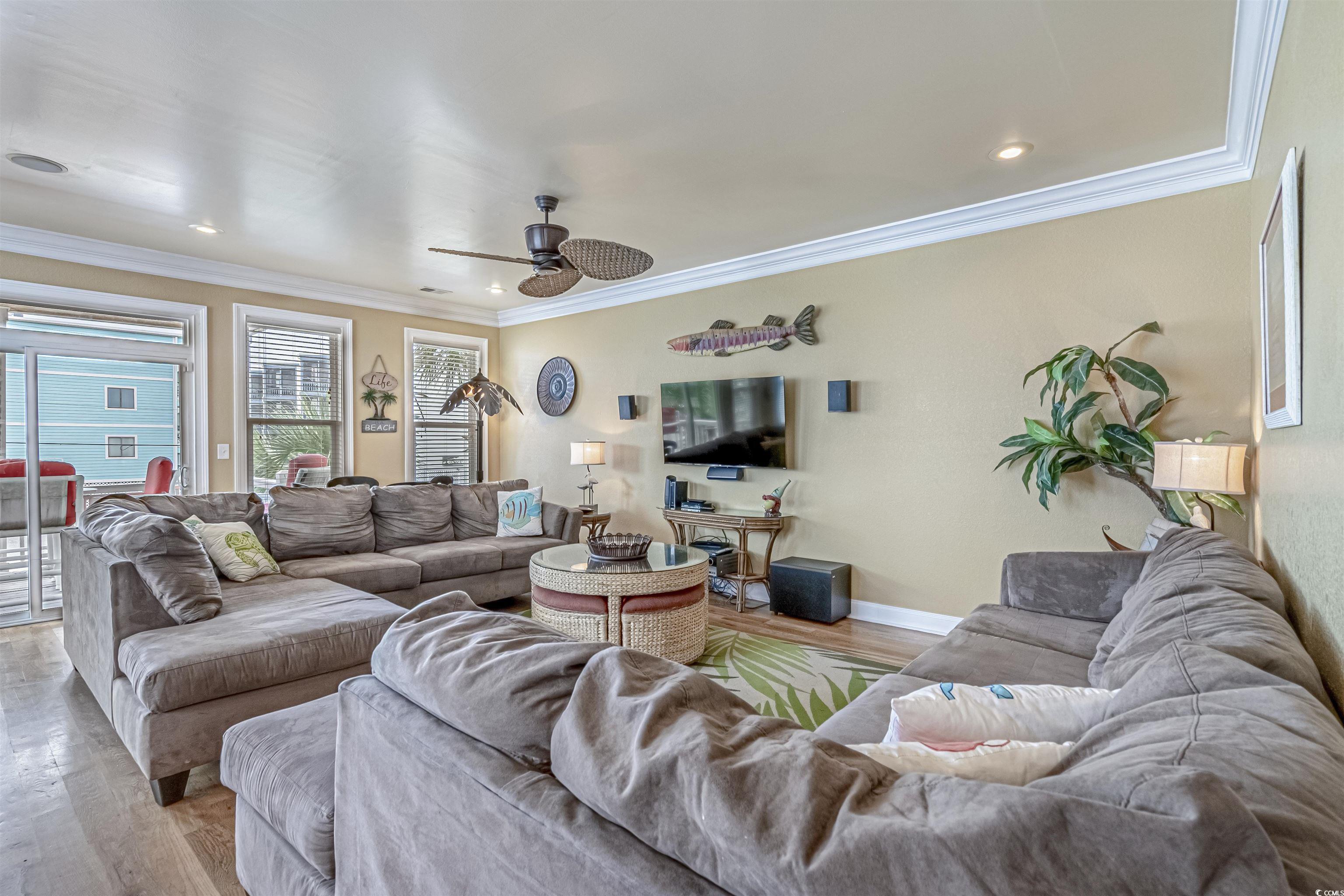 827 North Waccamaw Dr.
