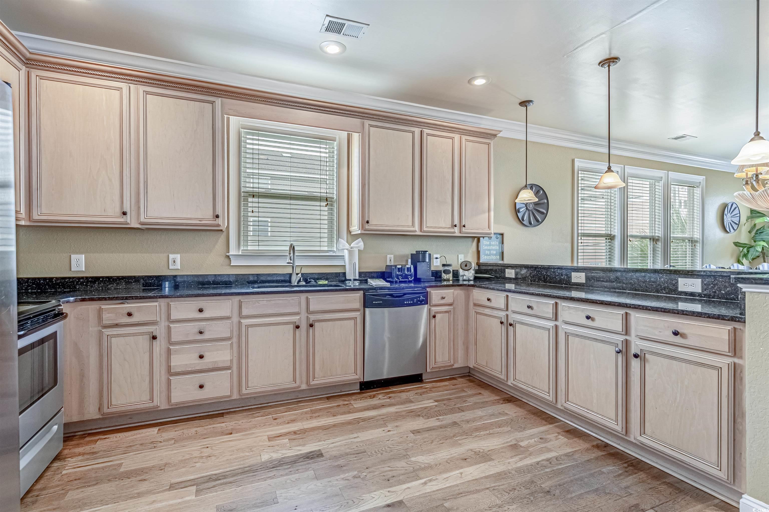 827 North Waccamaw Dr.