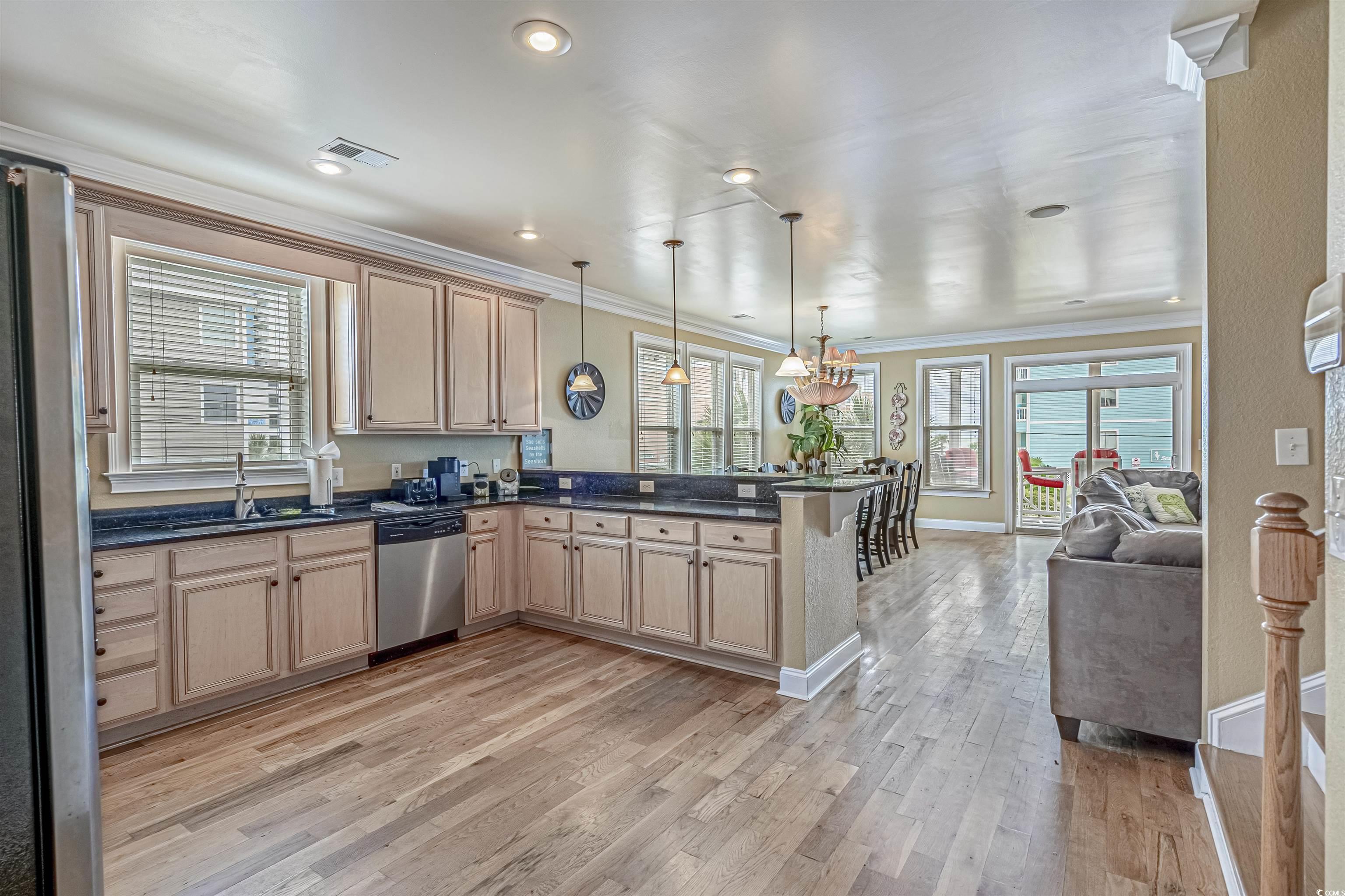 827 North Waccamaw Dr.