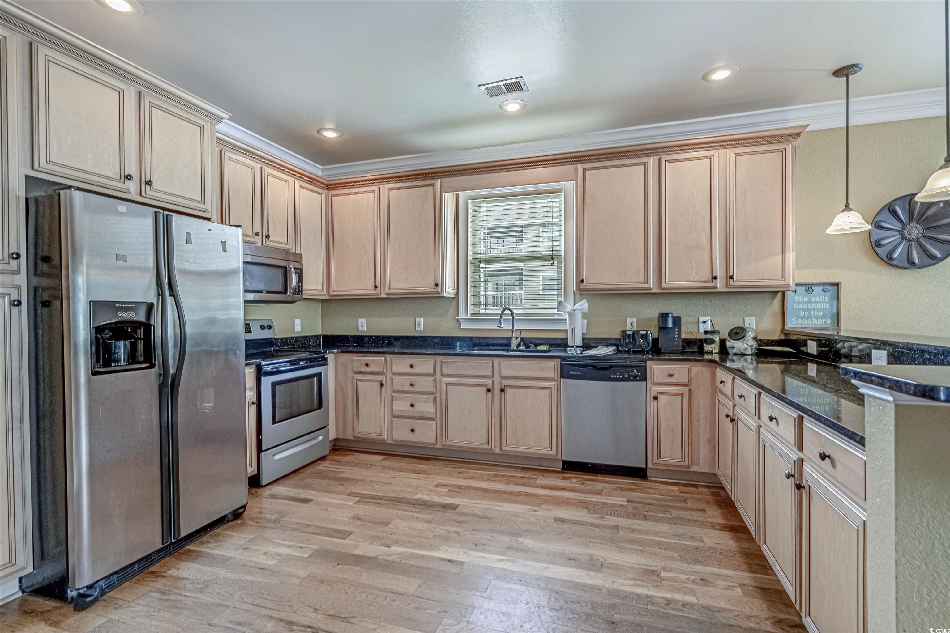 827 North Waccamaw Dr.