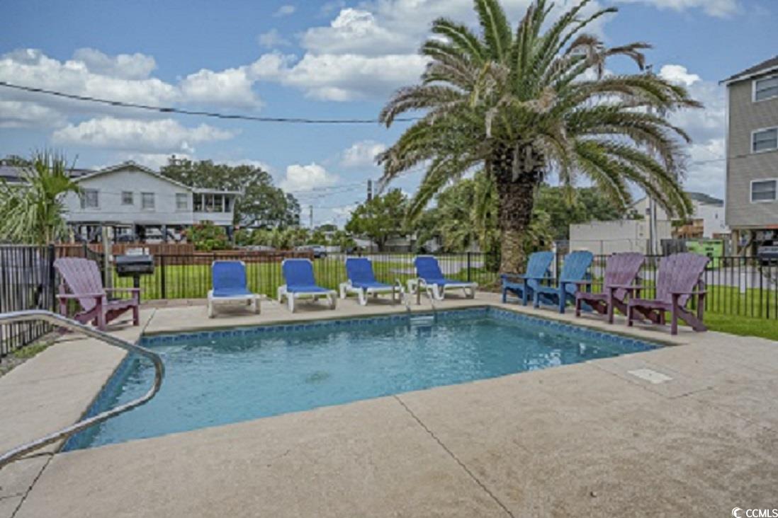 827 North Waccamaw Dr.