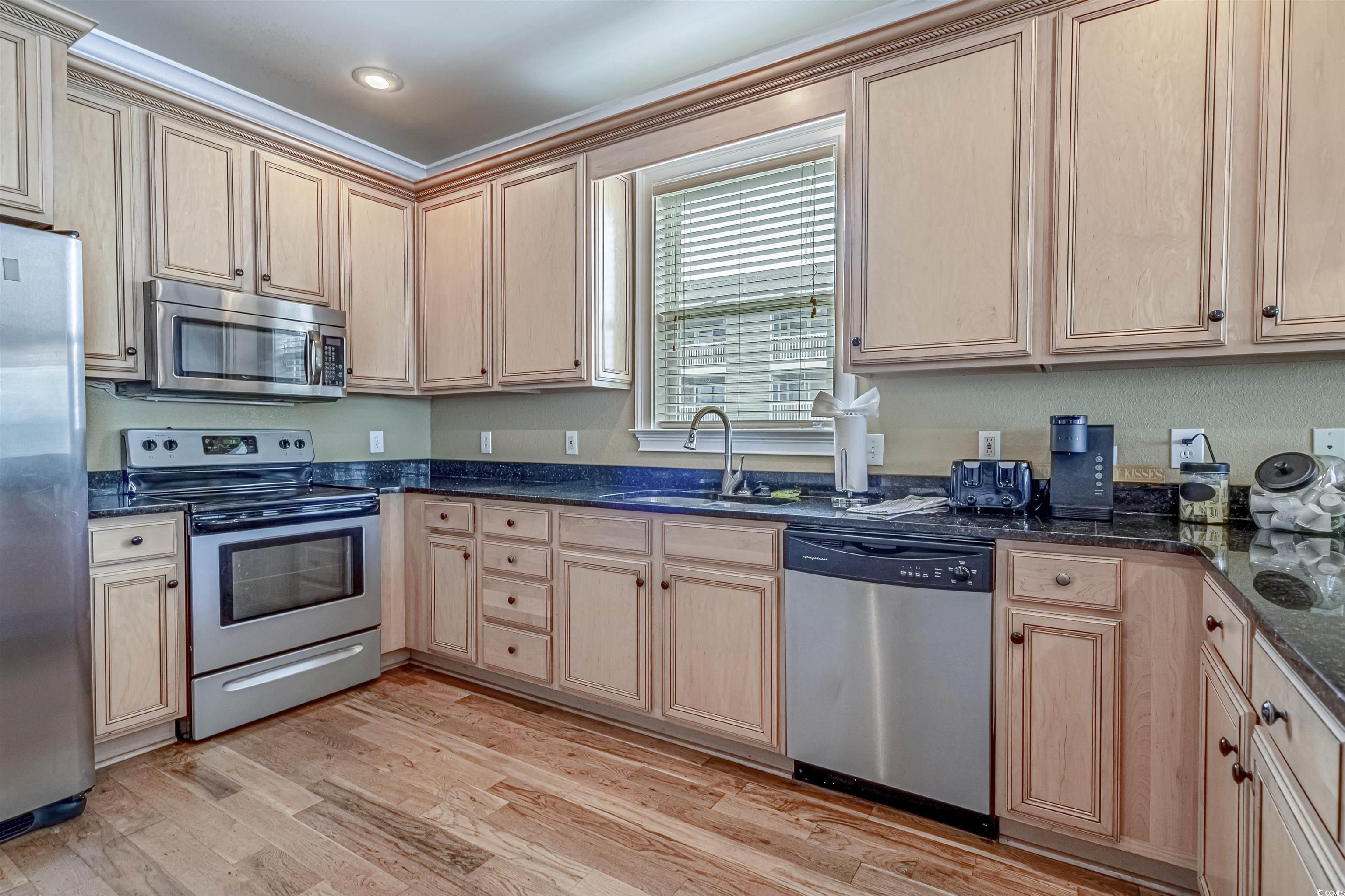 827 North Waccamaw Dr.