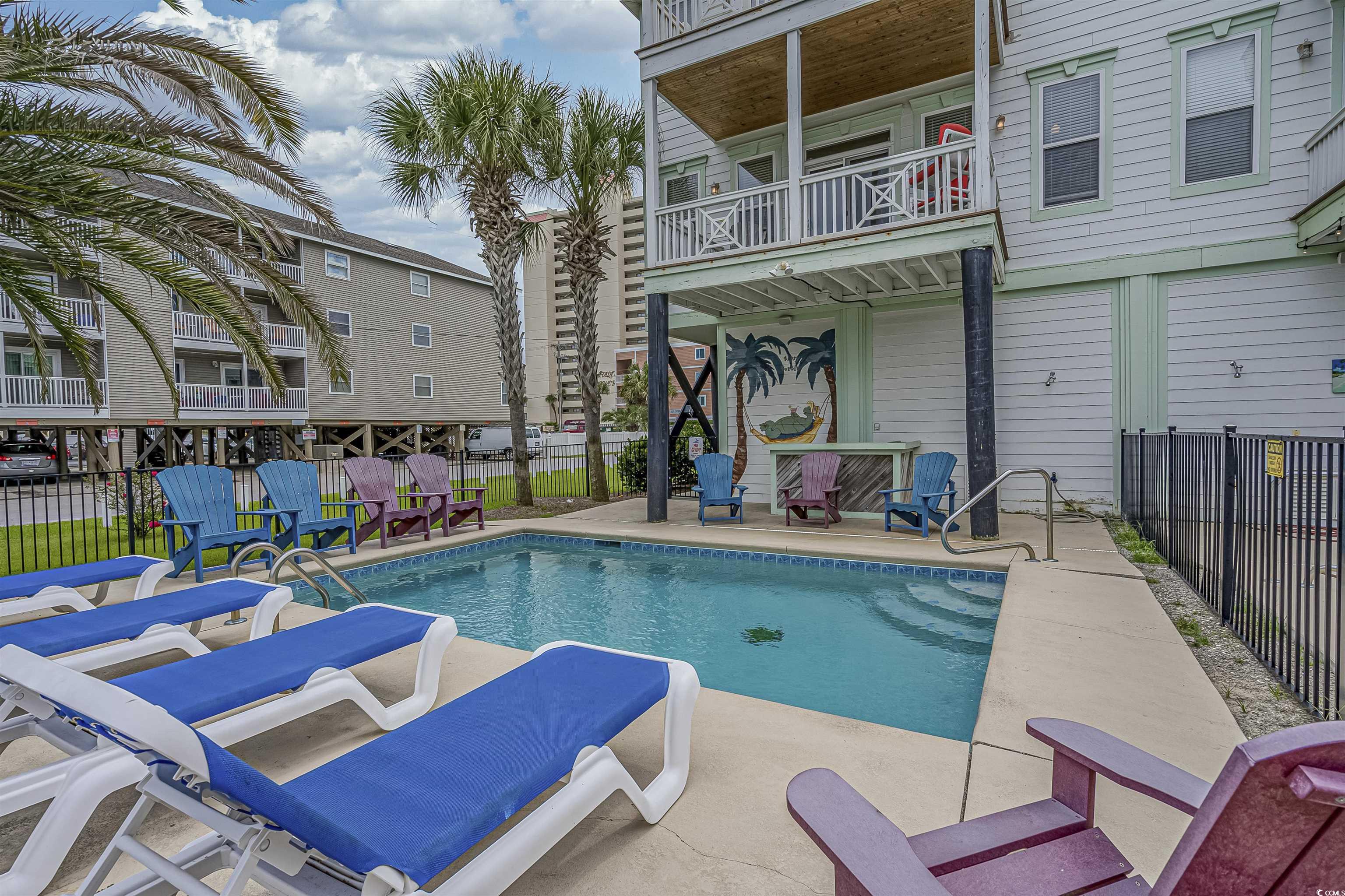 827 North Waccamaw Dr.