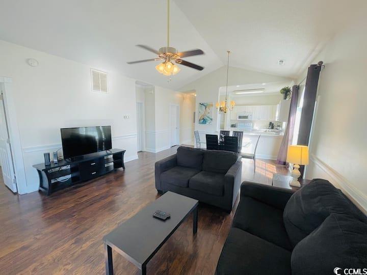 4631 Wild Iris Dr. Unit: 301