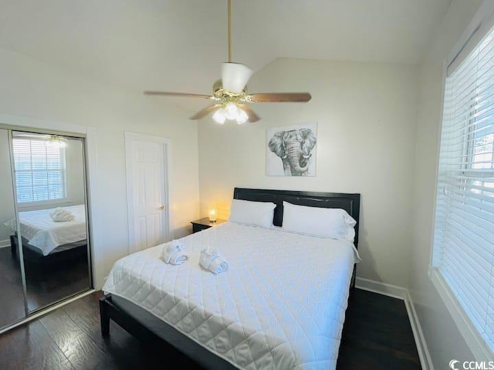 4631 Wild Iris Dr. Unit: 301