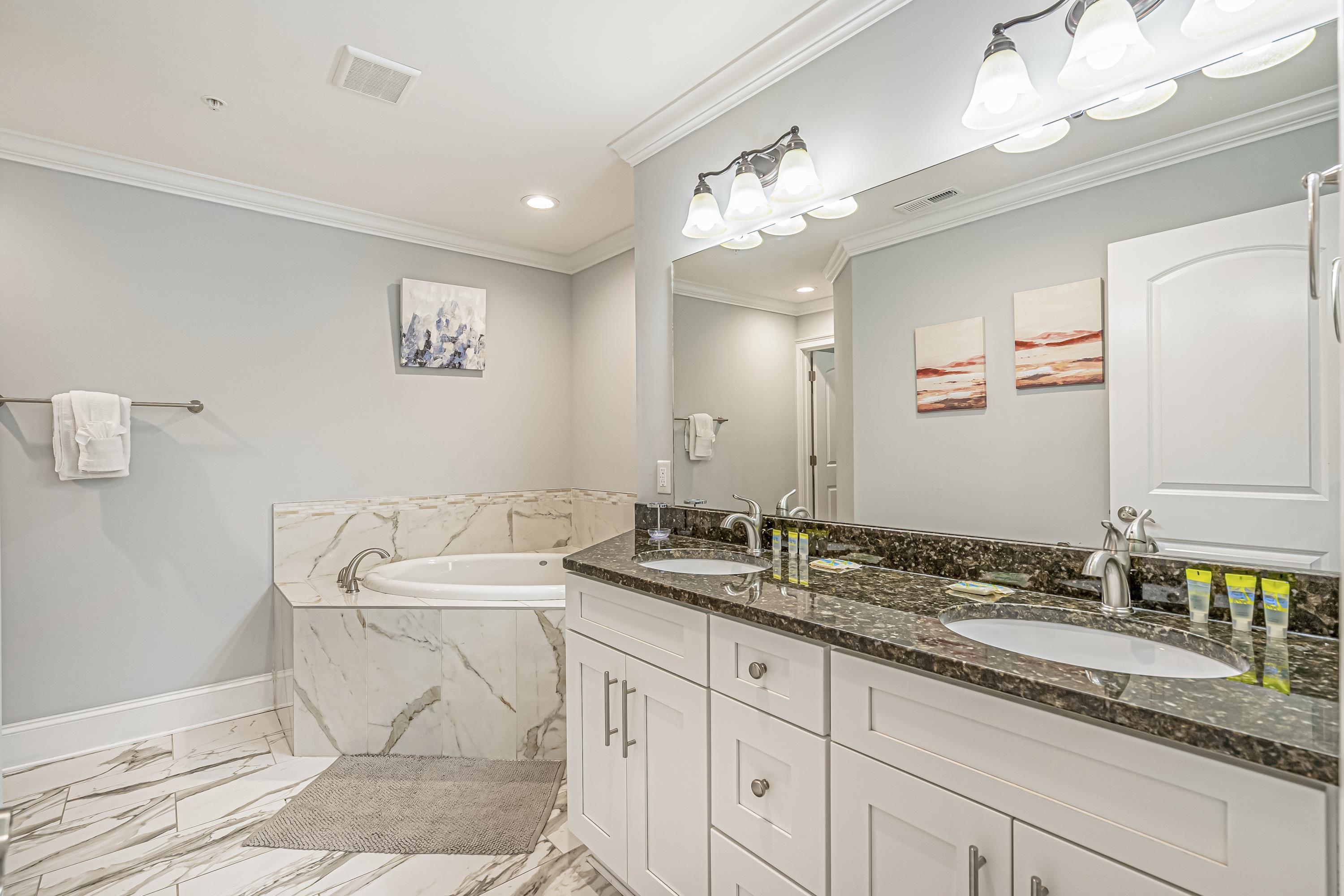 7401 N Ocean Blvd. Unit: 8