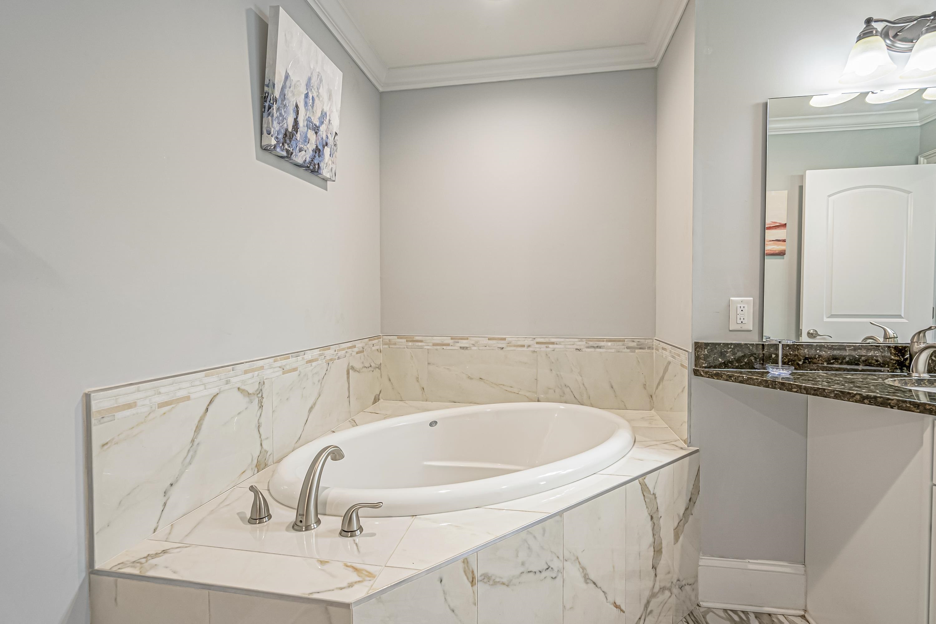 7401 N Ocean Blvd. Unit: 8