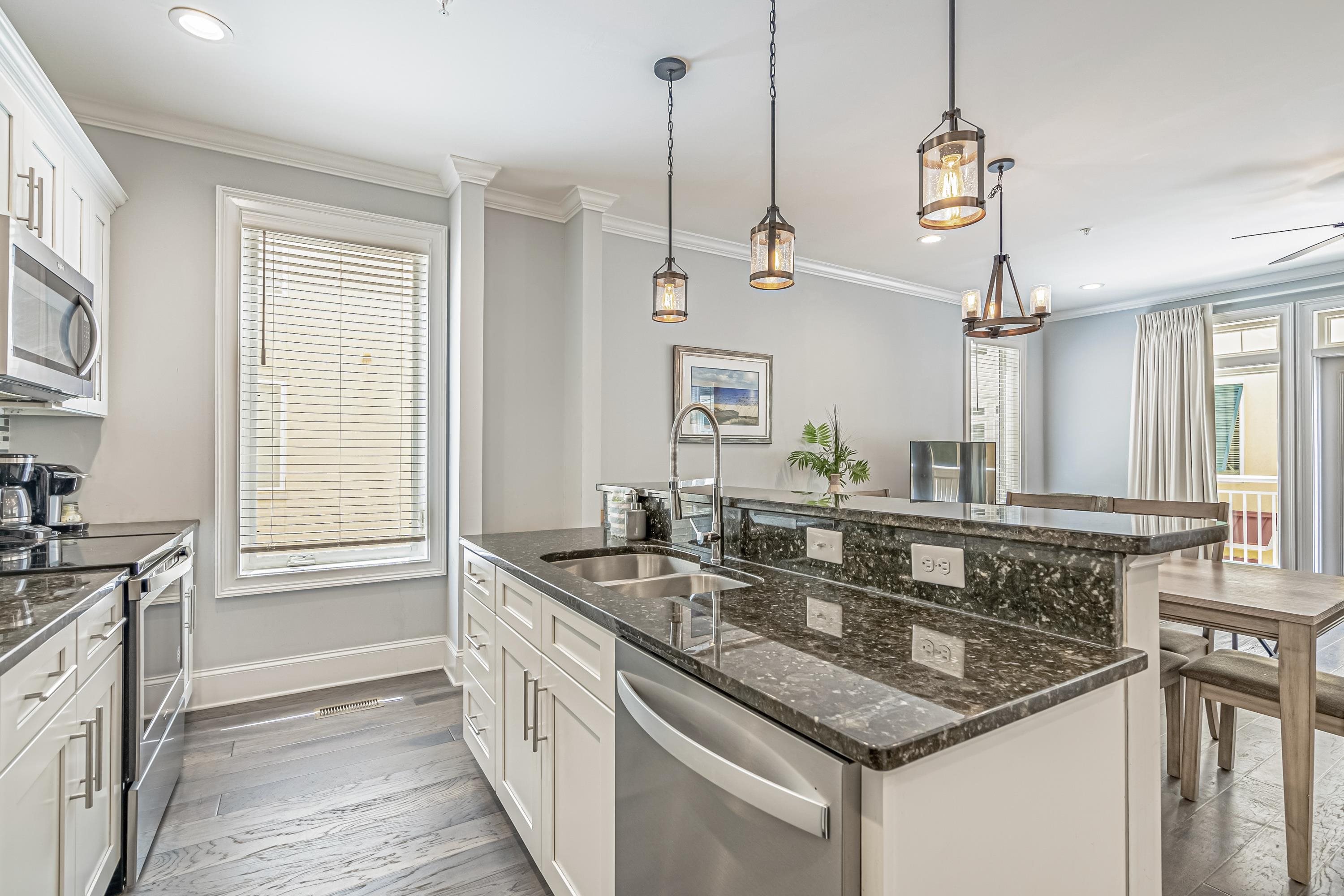 7401 N Ocean Blvd. Unit: 8