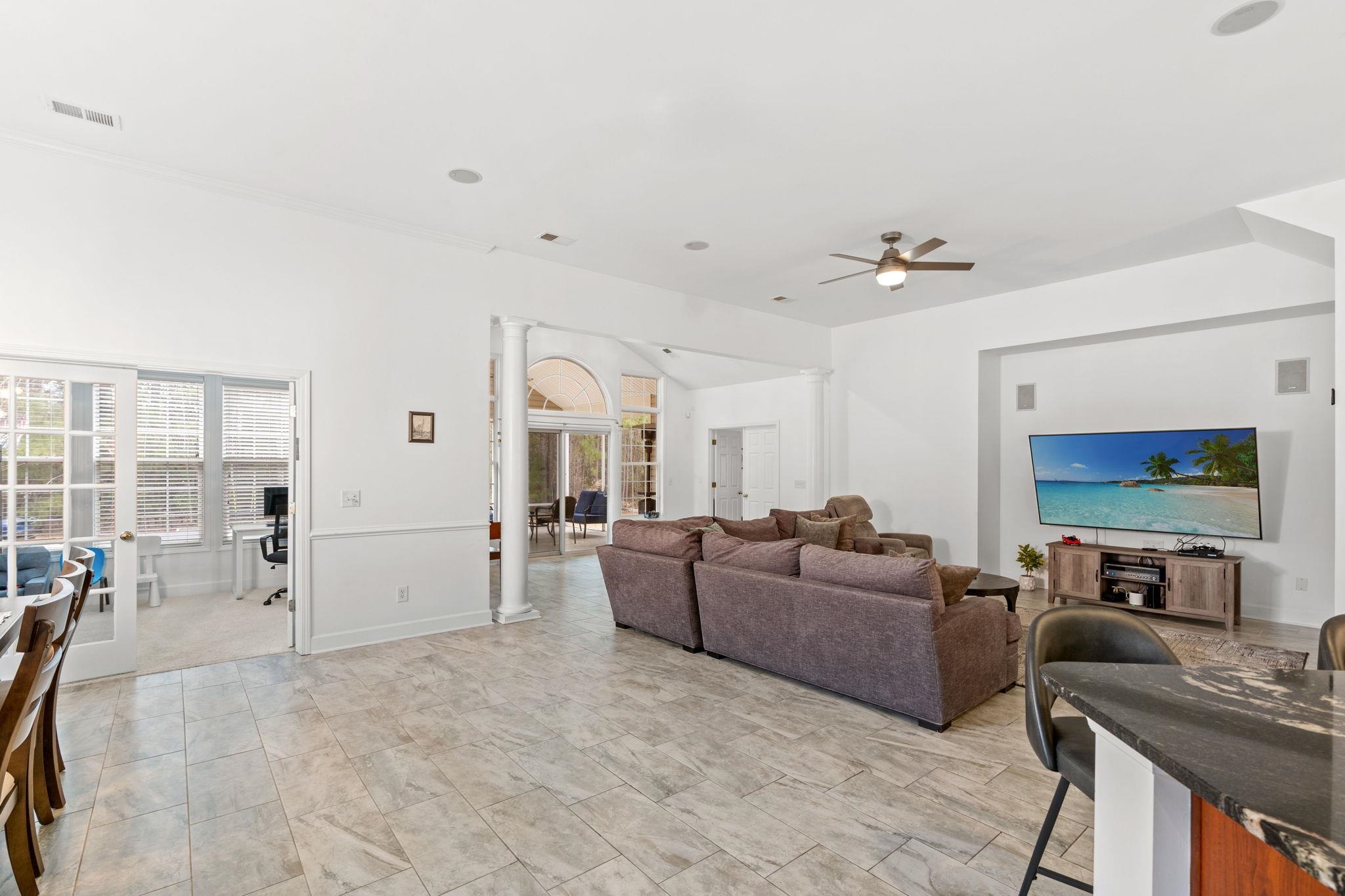 2450 Windmill Way