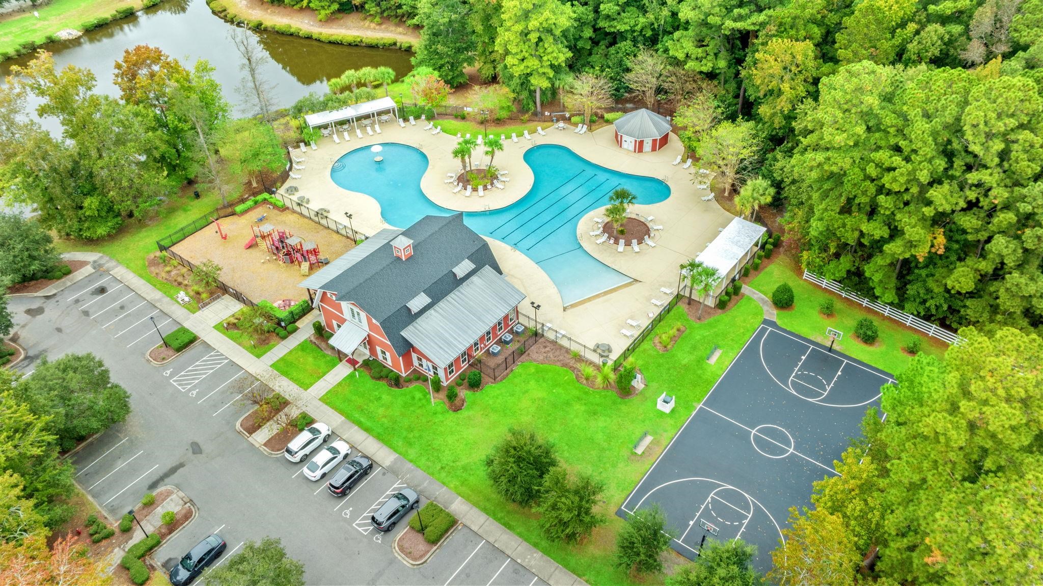 2450 Windmill Way