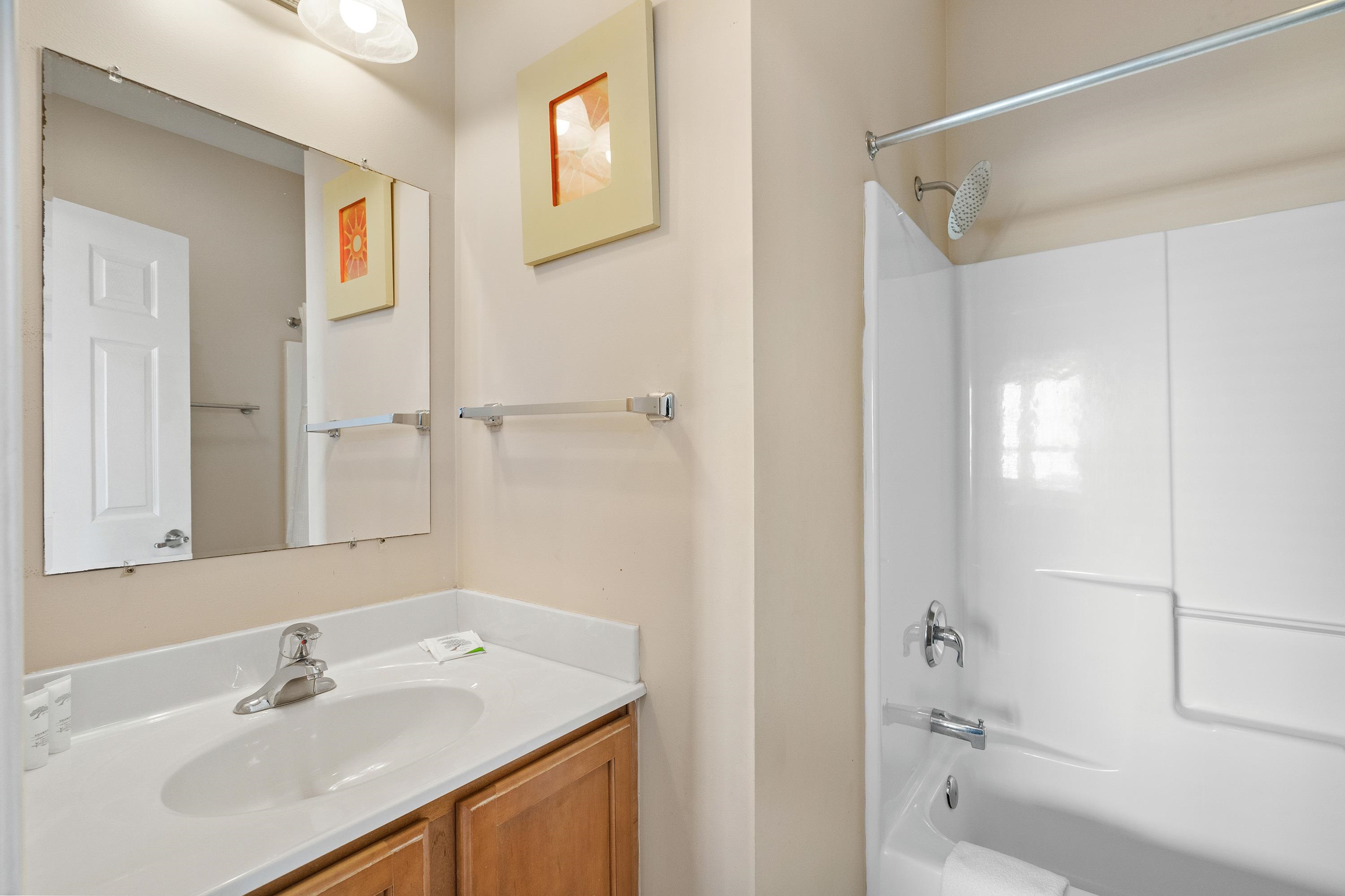 213 76th Ave. N Unit: B