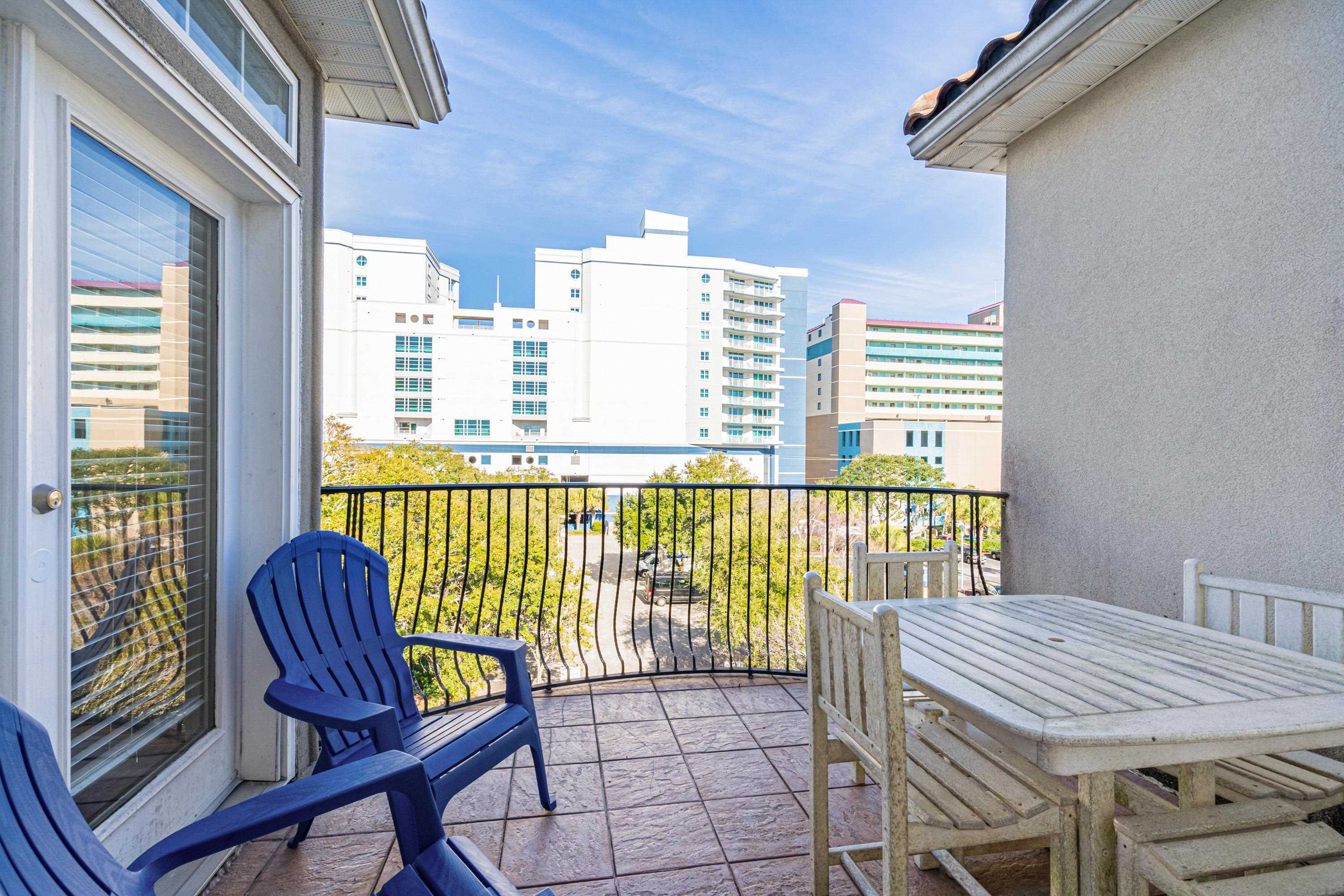 213 76th Ave. N Unit: B