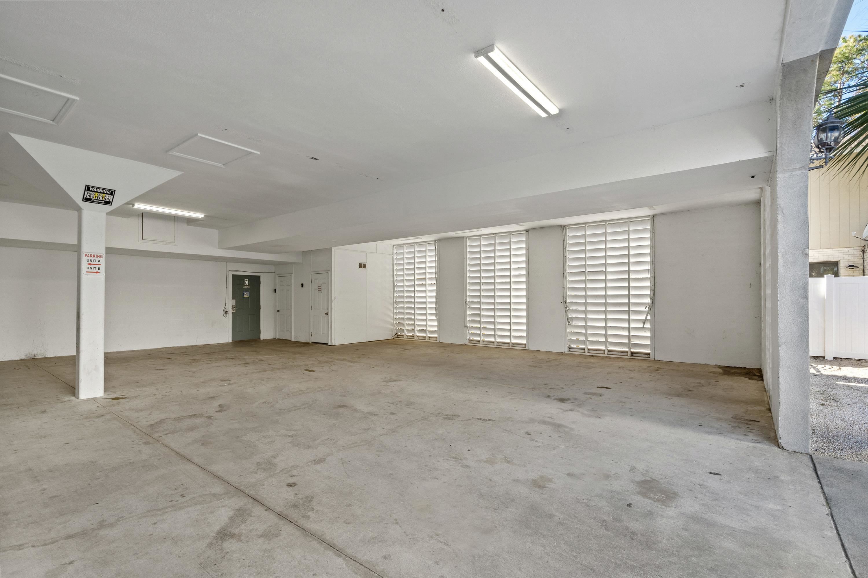 213 76th Ave. N Unit: B