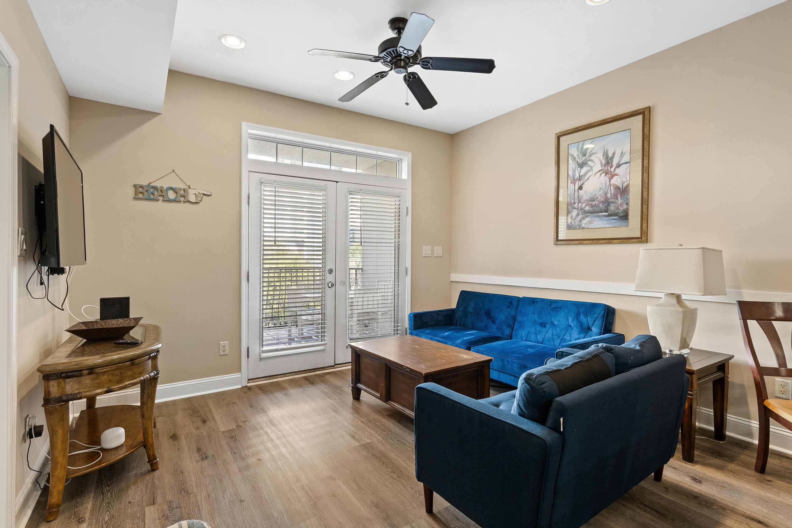 213 76th Ave. N Unit: B