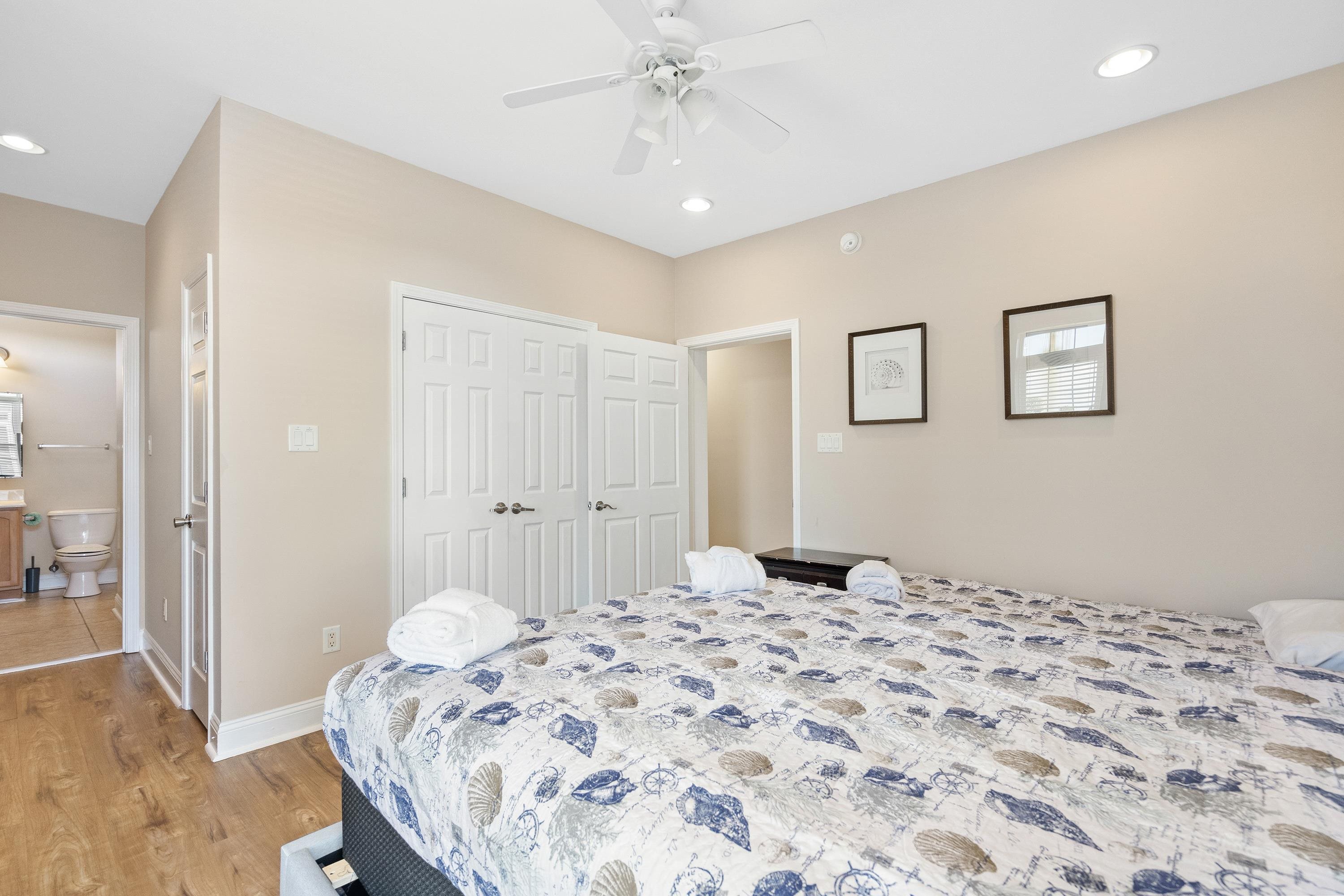 213 76th Ave. N Unit: B