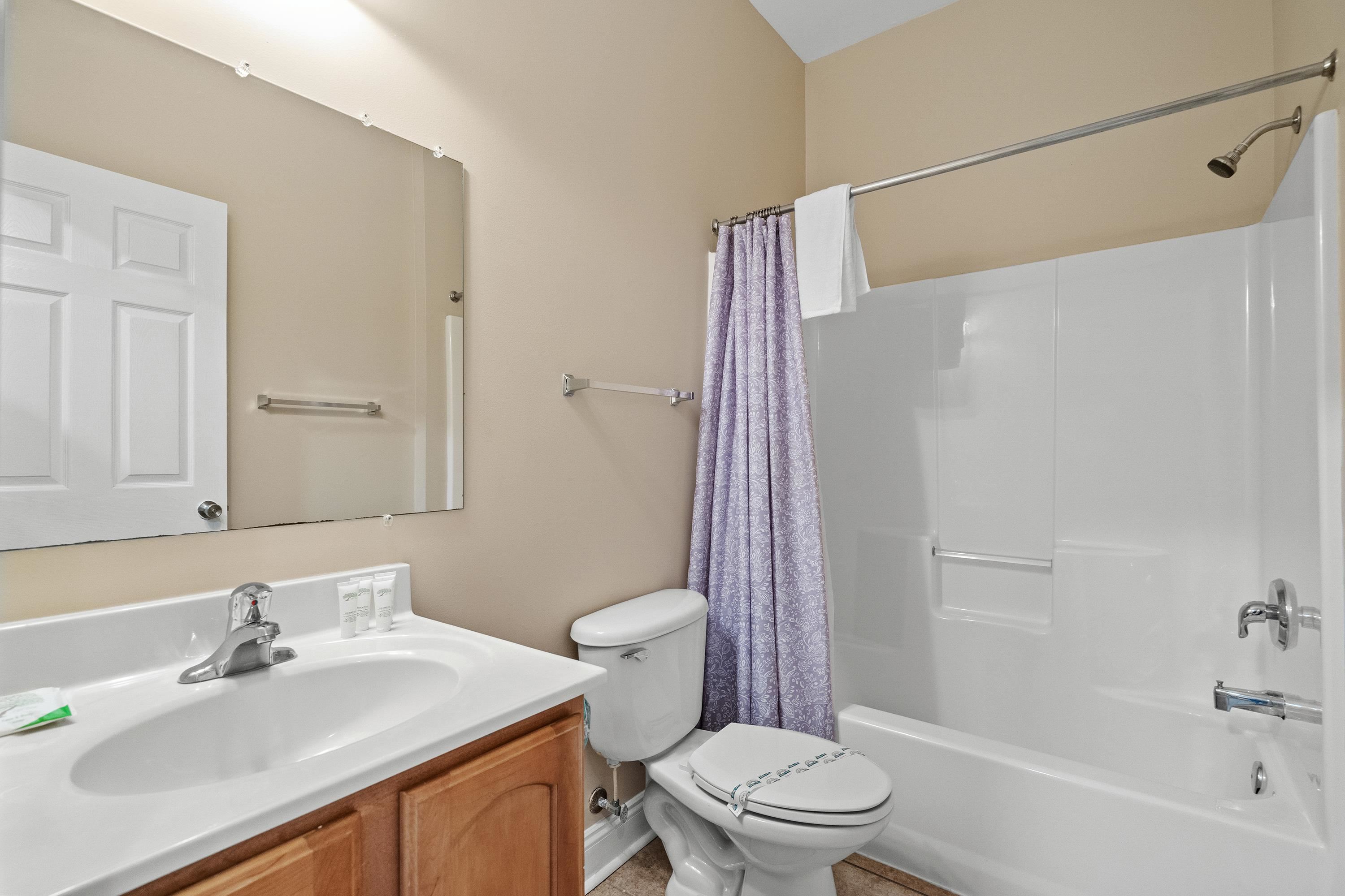 213 76th Ave. N Unit: B