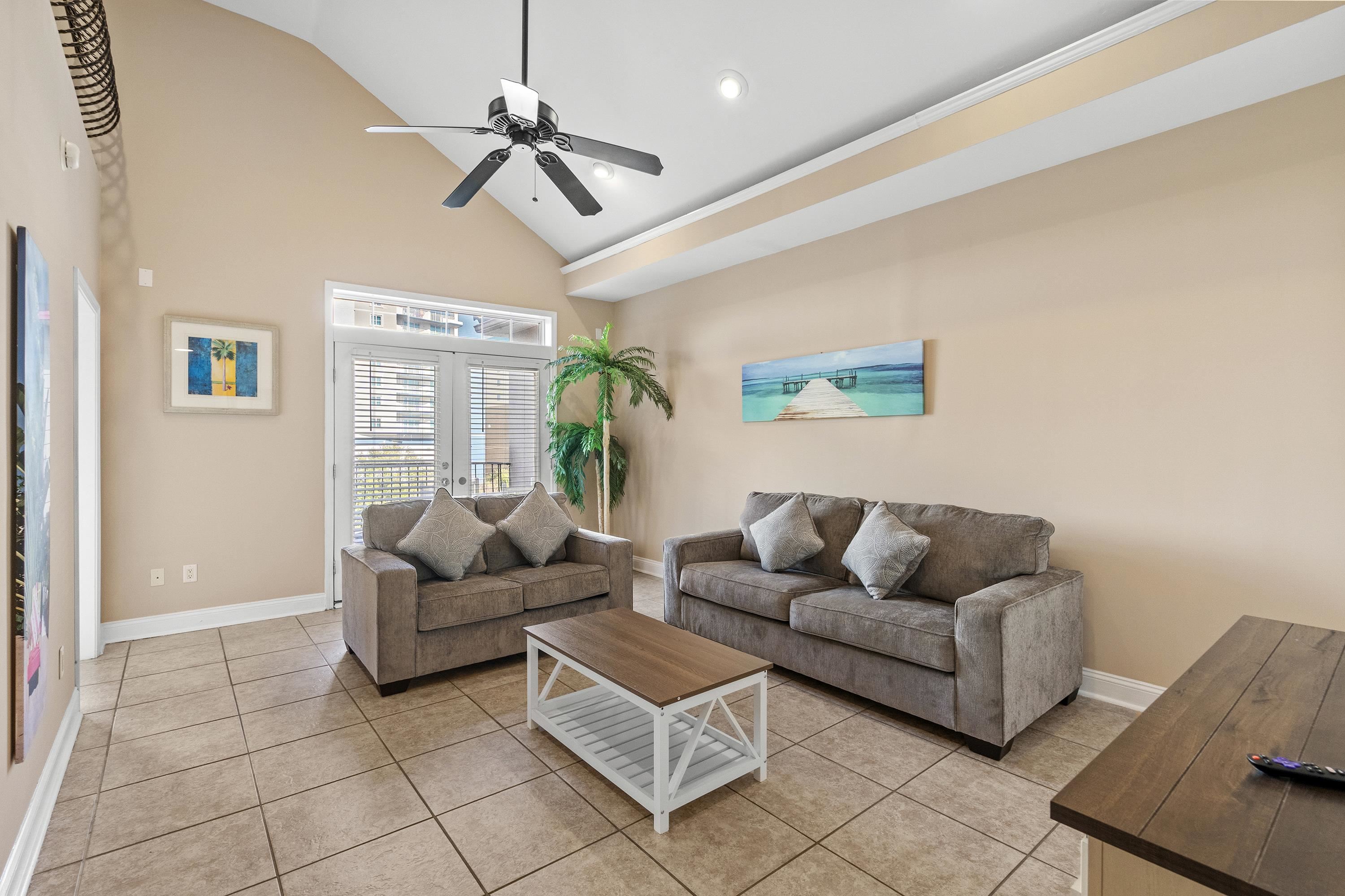 213 76th Ave. N Unit: B