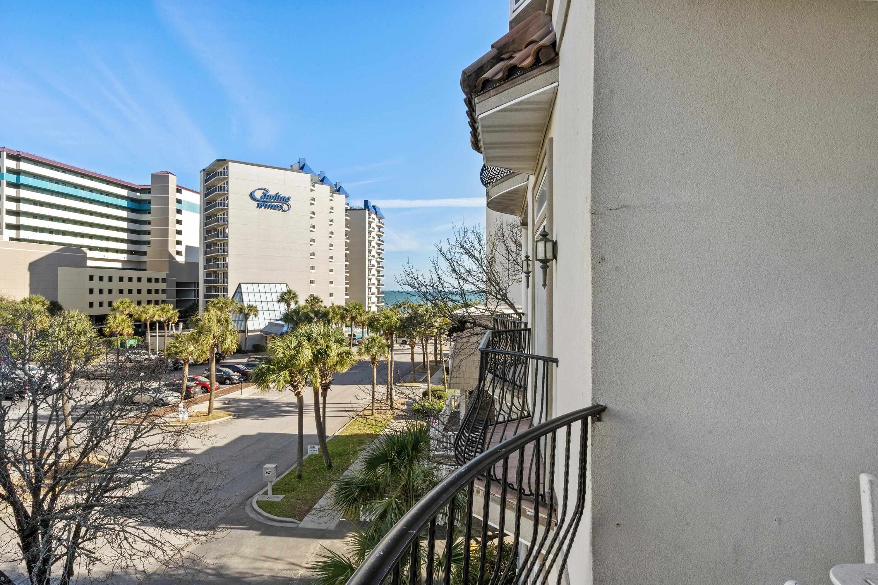 213 76th Ave. N Unit: B
