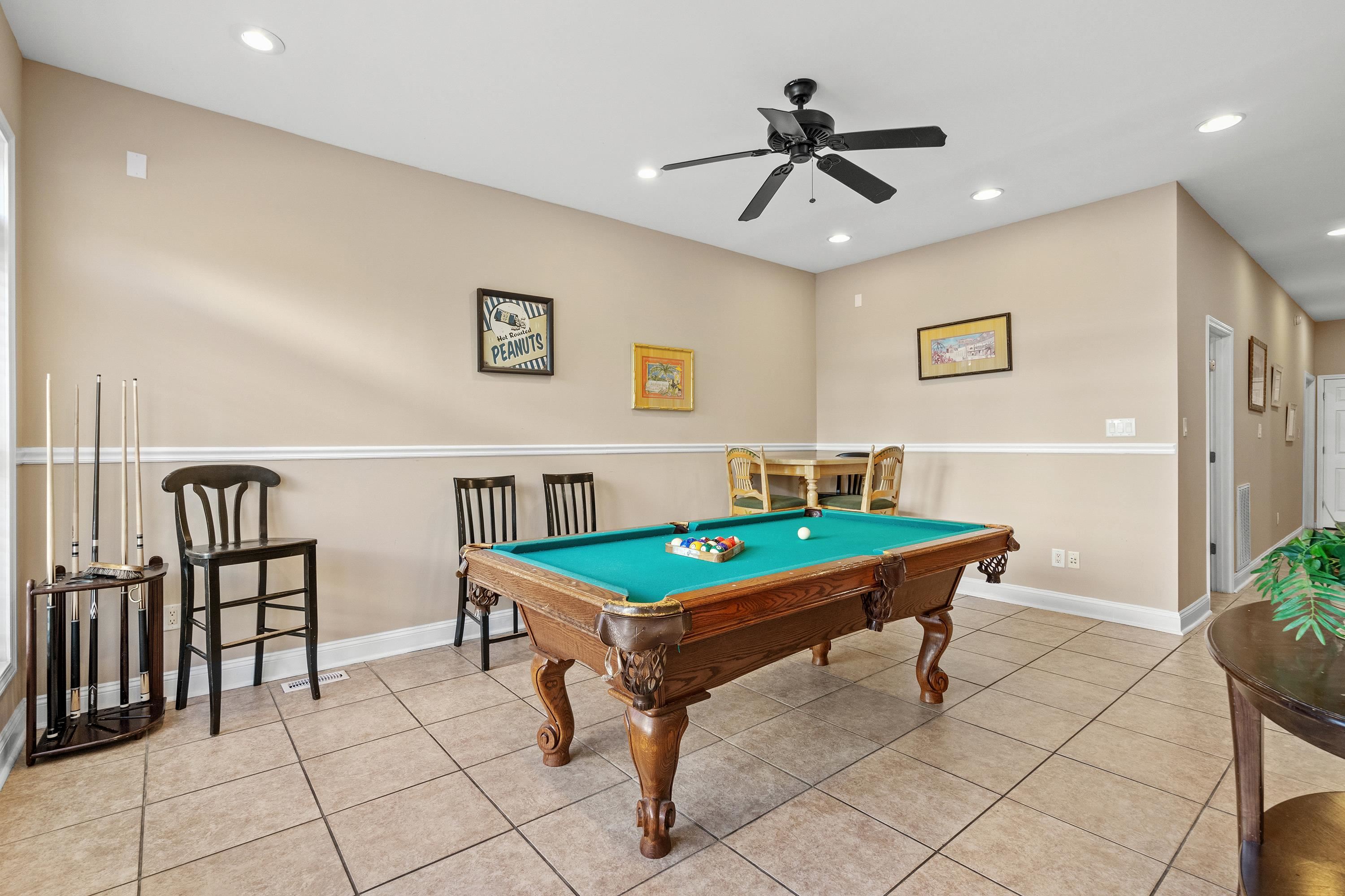 213 76th Ave. N Unit: B