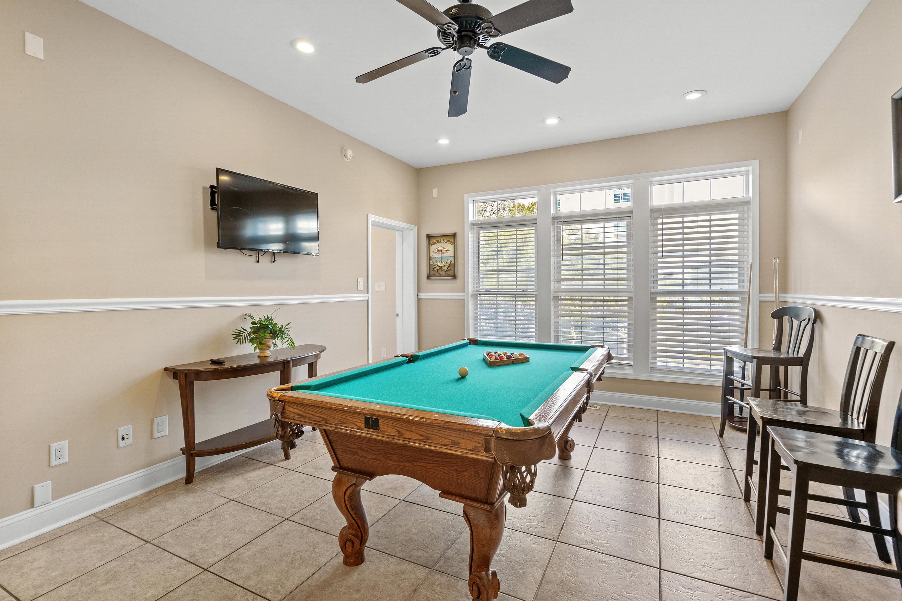 213 76th Ave. N Unit: B